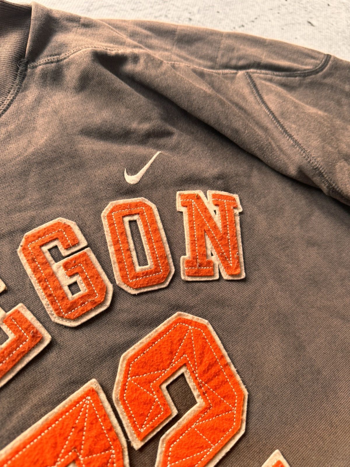 Nike × Vintage NIKE OREGON VINTAGE CENTER LOGO OVERSIZE BOXY SWEATSHIRT Size US L / EU 52-54 / 3 - 5 Thumbnail