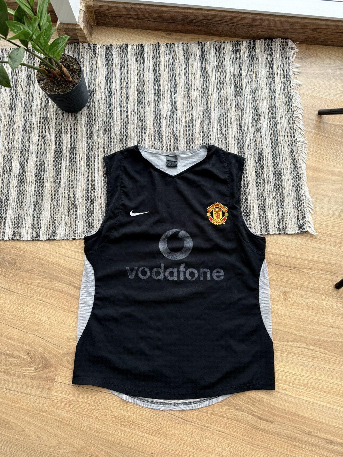 Nike Manchester United Vodafone Train Vest Football Jersey