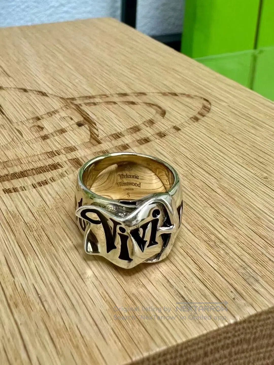 Vivienne Westwood vivienne westwood gold saturn ring. Size ONE SIZE - 1 Thumbnail