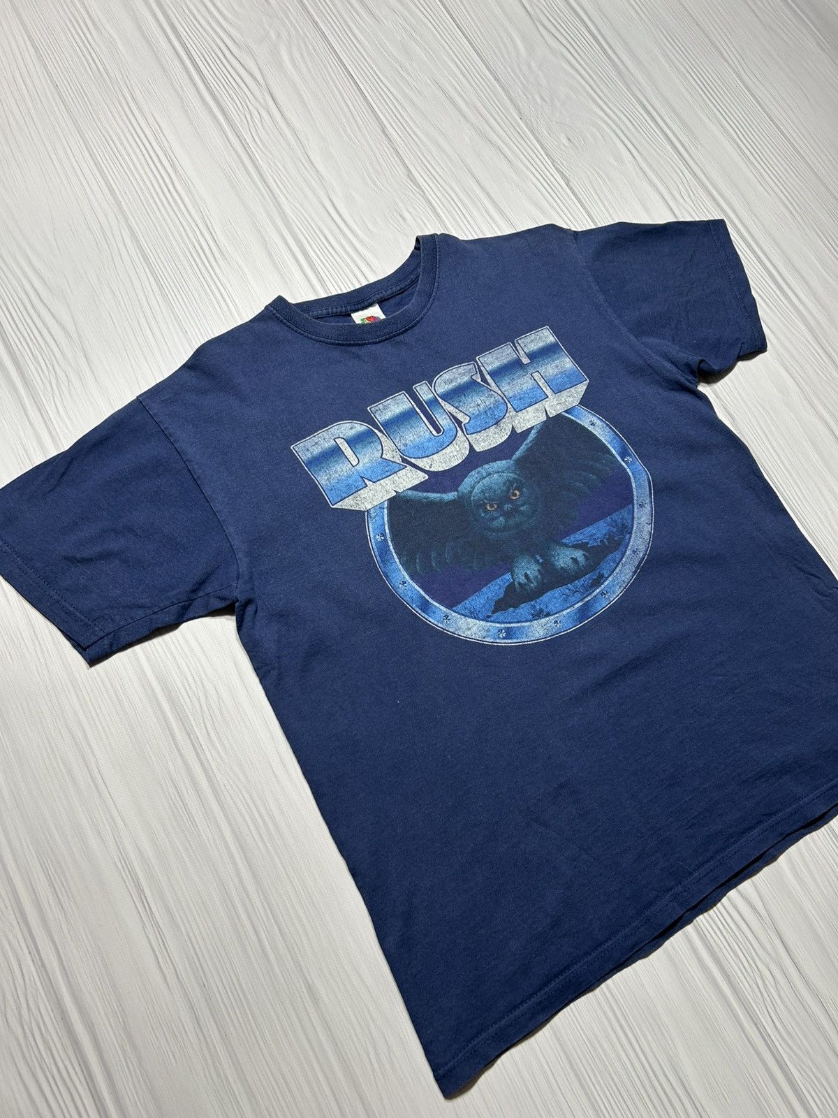 Band Tees Vintage Rush Fly By Night Album T-Shirt Size M Size US M / EU 48-50 / 2 - 3 Thumbnail