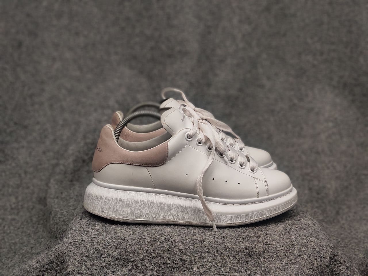 Alexander Mcqueen Oversized Leather Sneaker Shoes Vintage in White, Women's (Size 9)