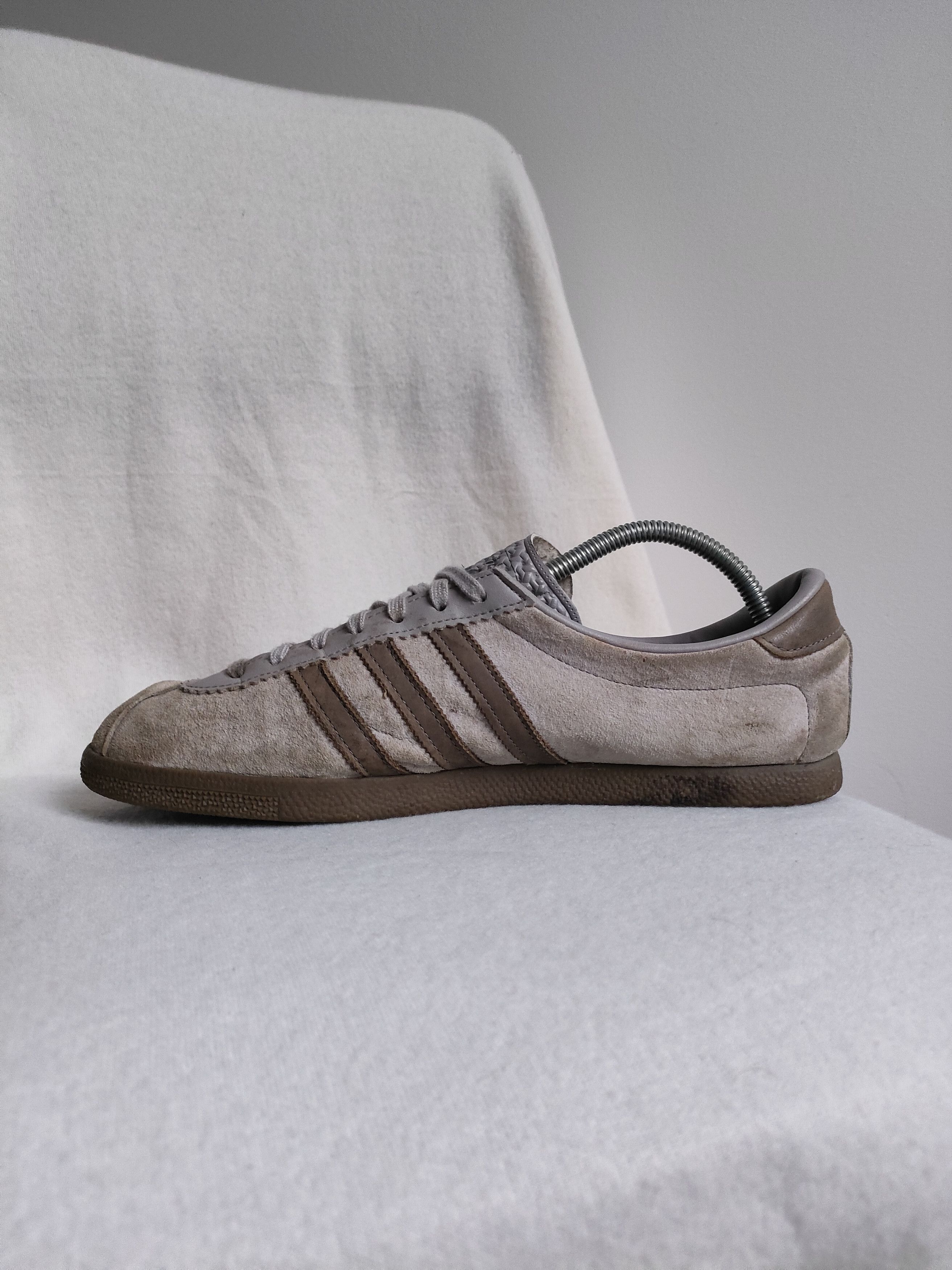 Adidas 2011 adidas London Trainers brown beige grey suede Size US 10.5 / EU 43-44 - 4 Thumbnail