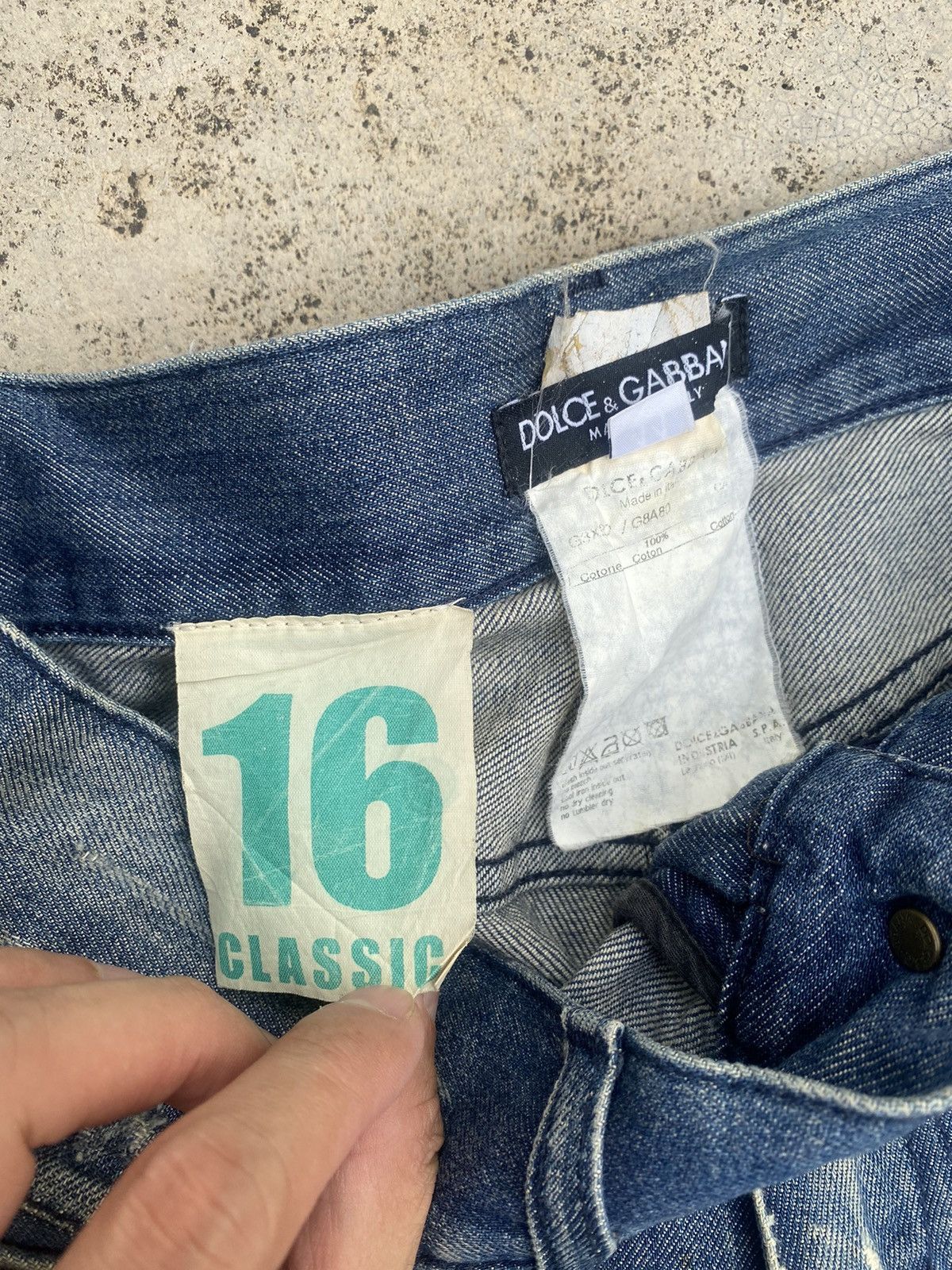 Designer × Dolce & Gabbana Dolce & Gabbana Distressed Faded Denim Jeans Size US 30 / EU 46 - 24 Thumbnail