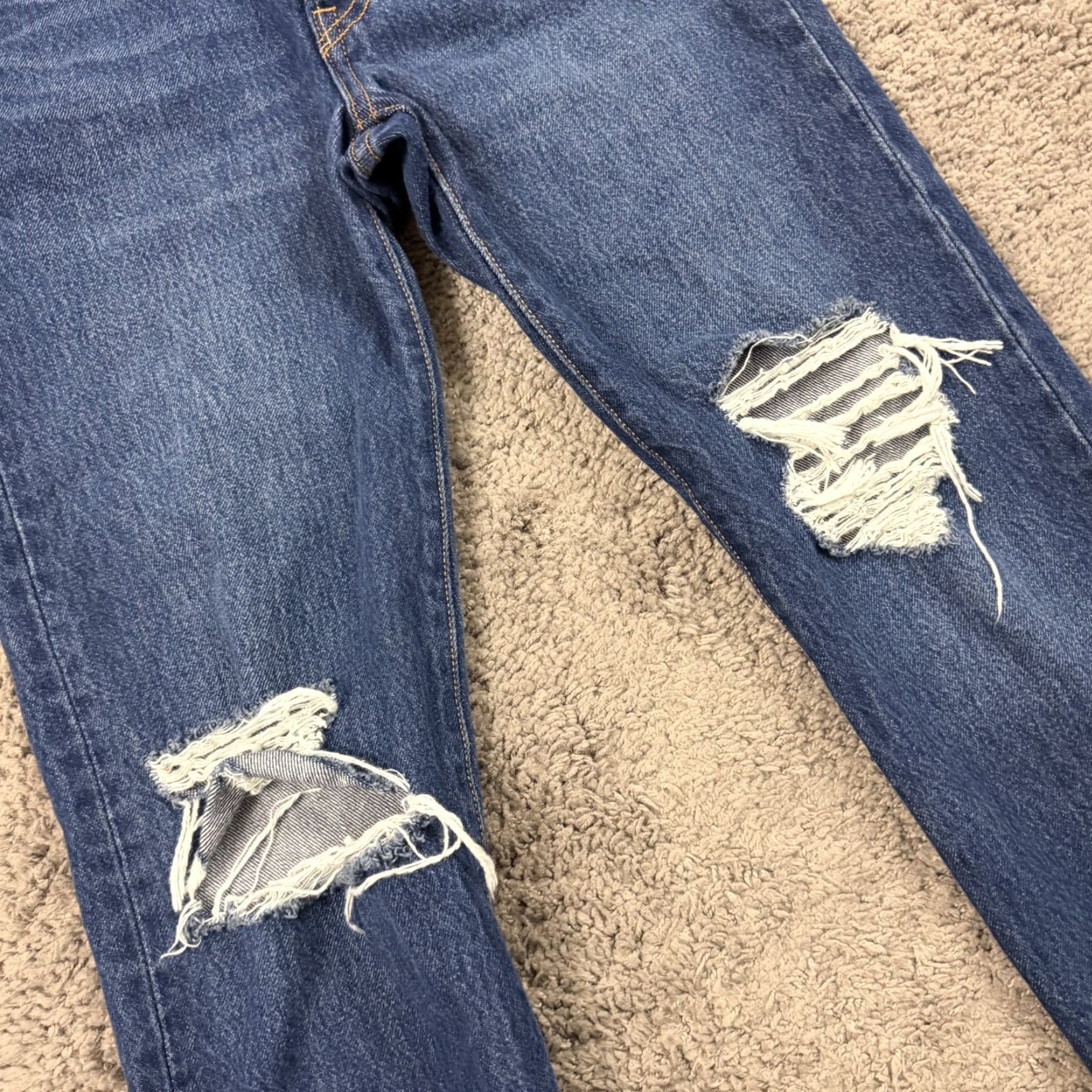 Levi's VINTAGE Levis 501 Jeans Womens Cropped Dark Denim Button Fly Distressed 24x28 24x28 Jeans Womens 501 Crop Distressed Blue Denim Size 28" / US 6 / IT 42 - 3 Thumbnail