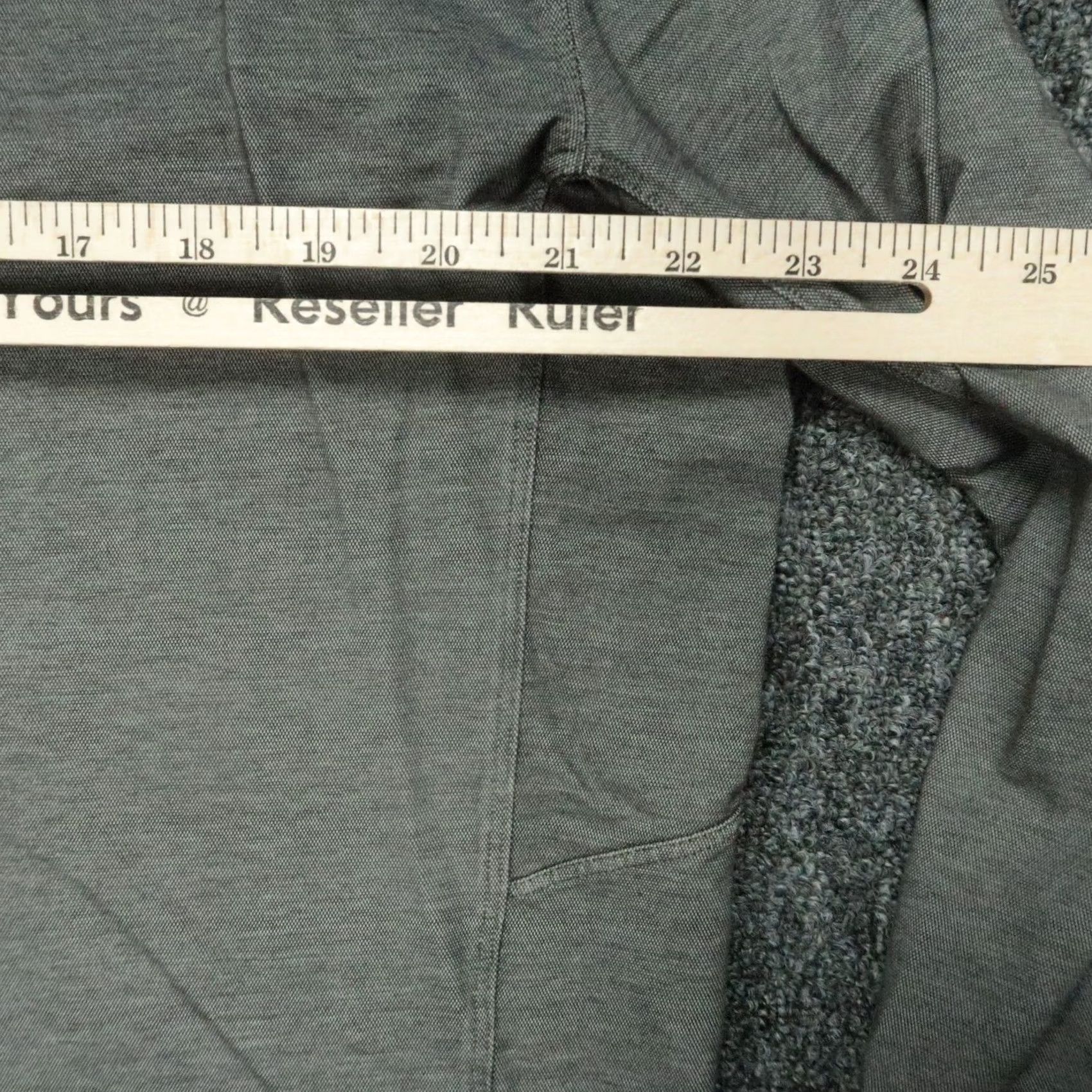 Lululemon Lululemon Shirt Mens XL Gray Commission Long Sleeve Button Oxford Athletic Fit Shirt Size US XL / EU 56 / 4 - 6 Thumbnail