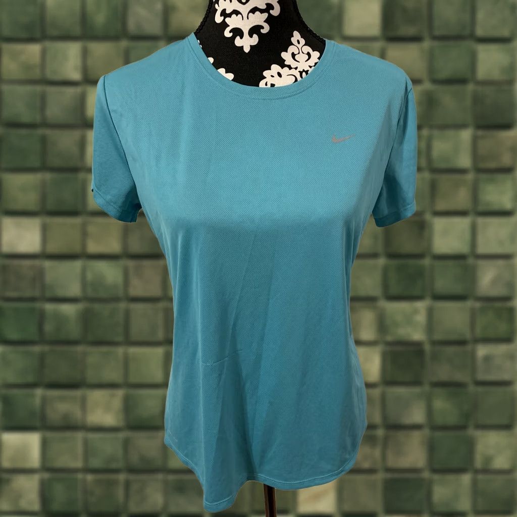 Nike Nike Running Dri-Fit Womens Blue Short Sleeve SZ L Activewear T-Shirt Size 36" / US 14 / IT 50 - 1 Thumbnail