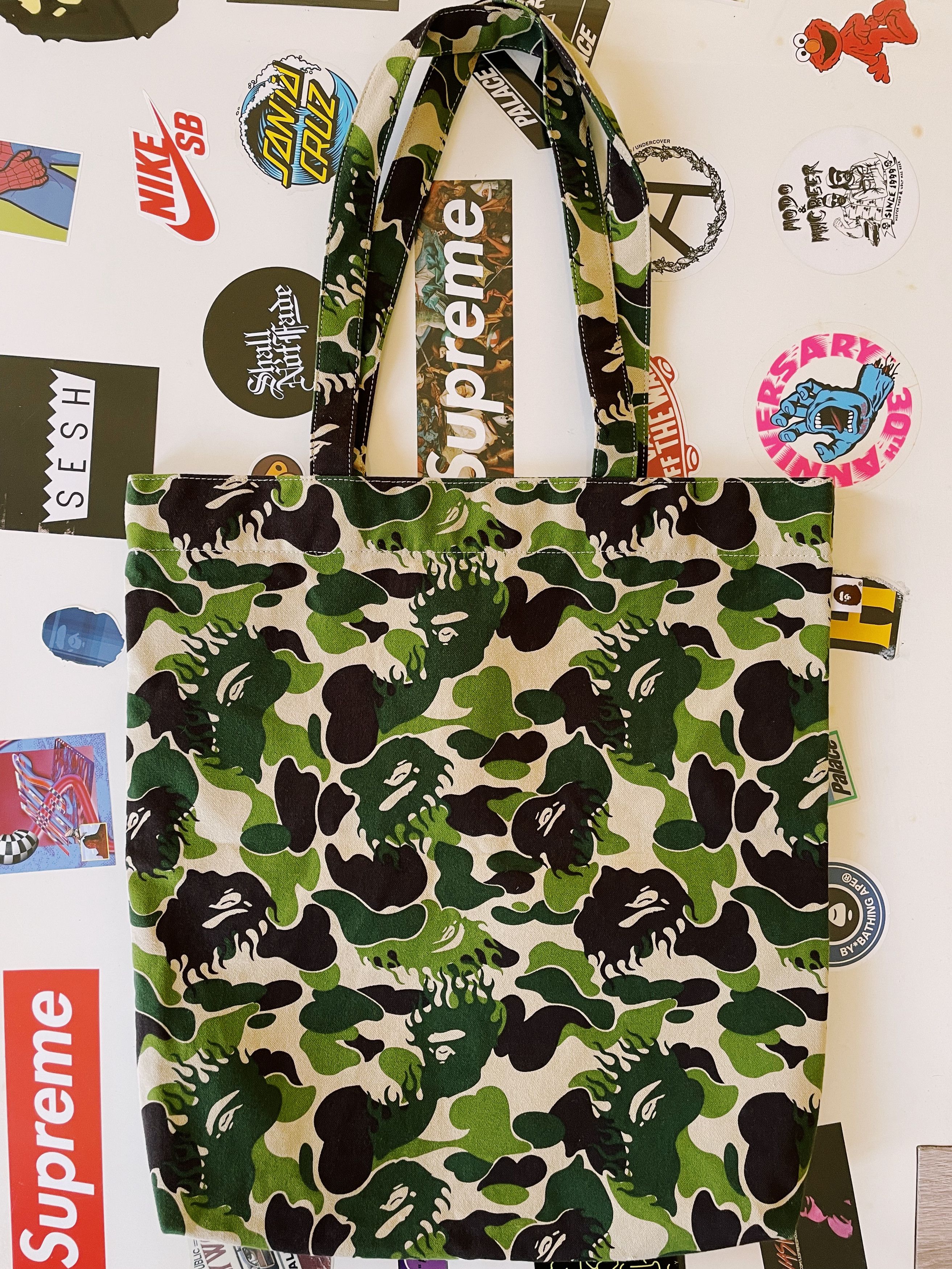 Bape × Nigo Bape A Bathing Ape Fire Camo Tote Bag Green / Khaki Size ONE SIZE - 2 Thumbnail