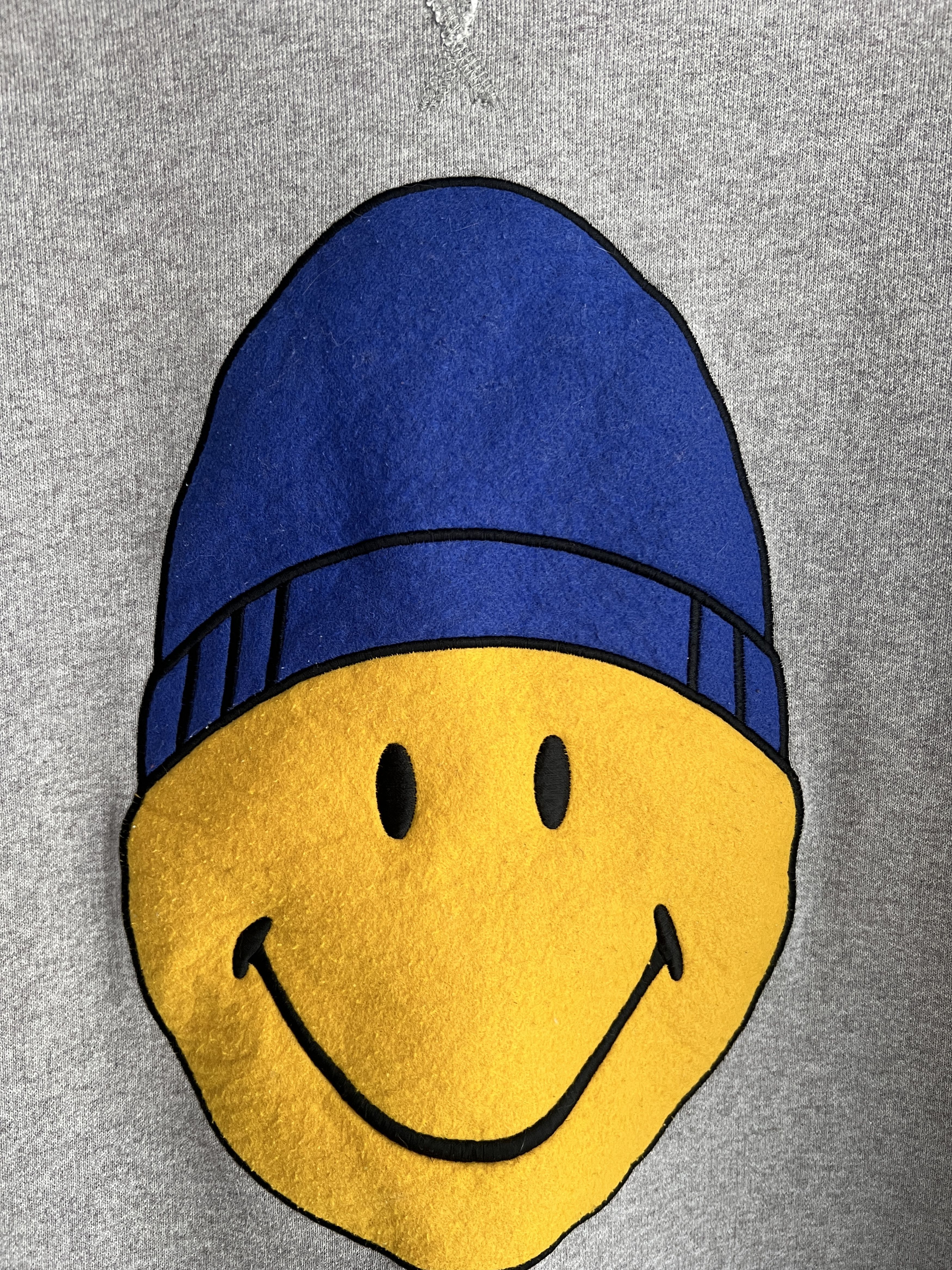 AMI Rare AMI x Smiley Happy sweatshirt graphic big face logotype Size US M / EU 48-50 / 2 - 5 Thumbnail