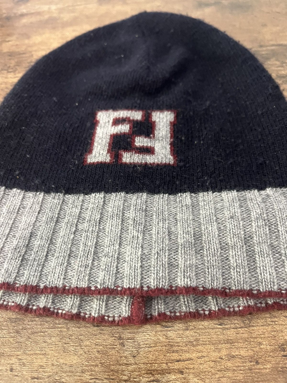 Fendi Fendi Beanie Size ONE SIZE - 3 Thumbnail