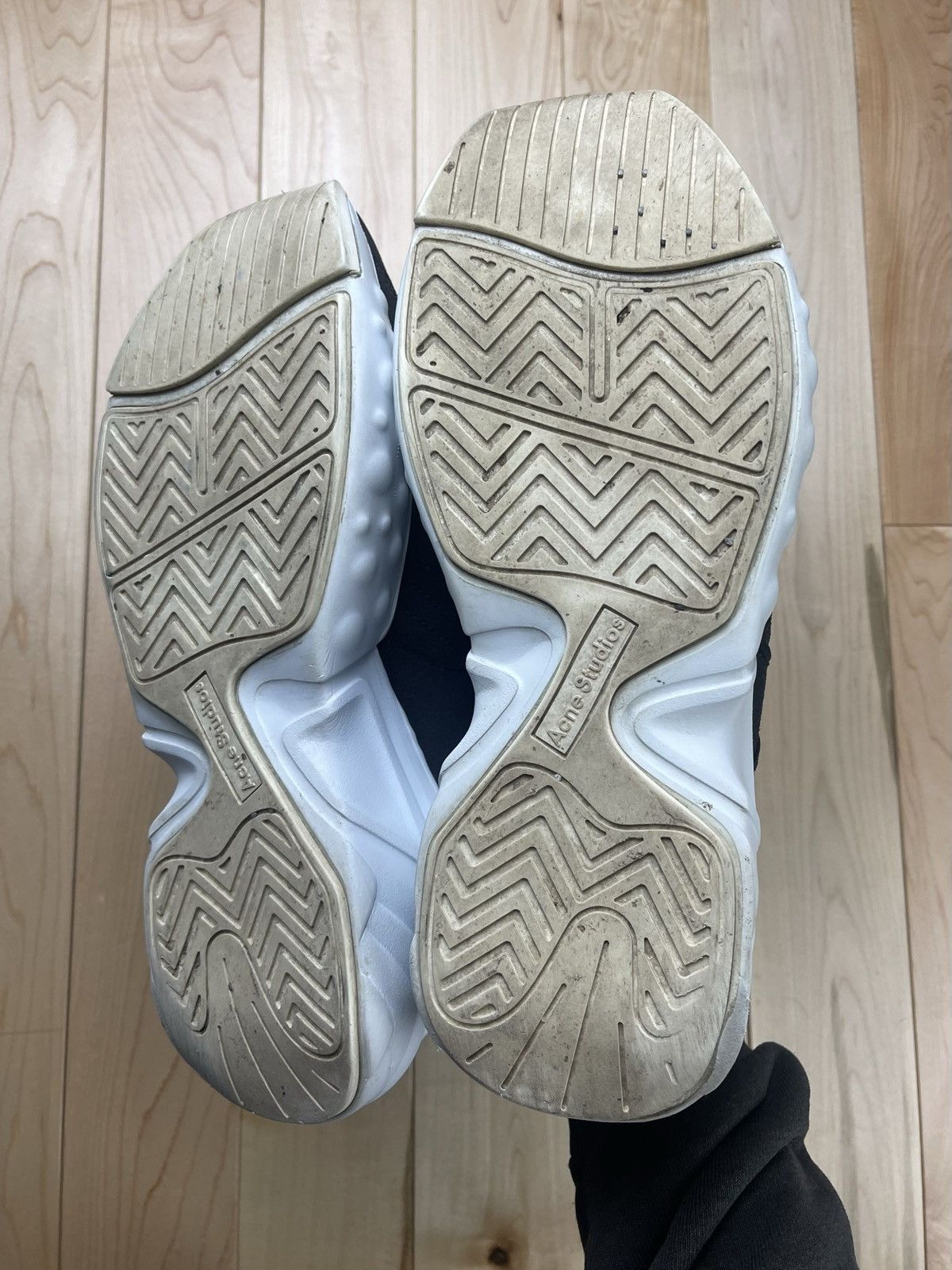 Acne Studios Acne Studios Rockaway Black/White Low Top Sneakers Size US 9 / EU 42 - 5 Thumbnail