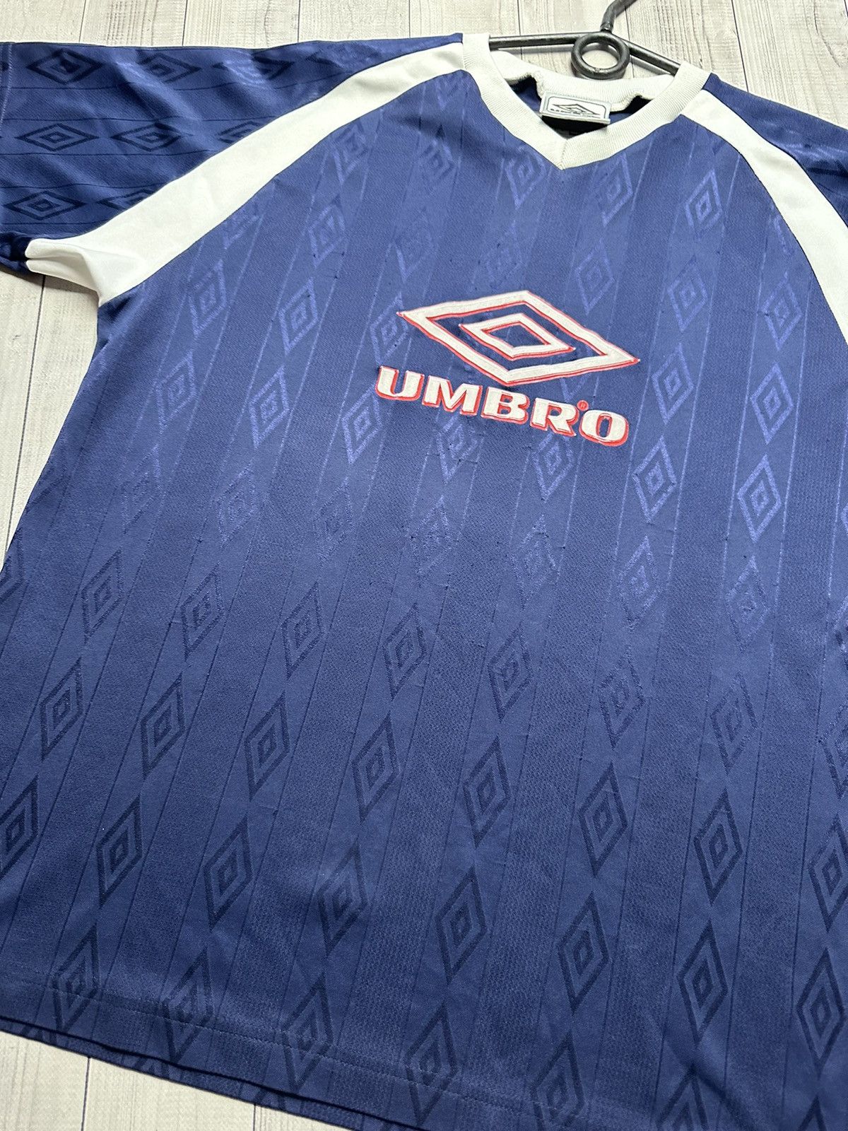 Umbro × Vintage Vintage Umbro soccer tee monogram size M logo Size US M / EU 48-50 / 2 - 3 Thumbnail