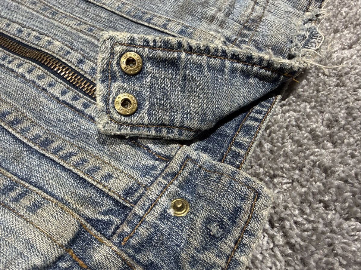 Dolce & Gabbana 2000’s Dolce & Gabbana distressed denim jacket G8090 Size US S / EU 44-46 / 1 - 5 Thumbnail