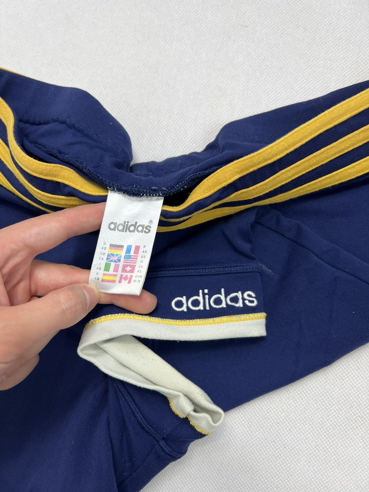 Adidas Rare Shorts Adidas Vintage 80’s 90’s Size US 32 / EU 48 - 2 Thumbnail