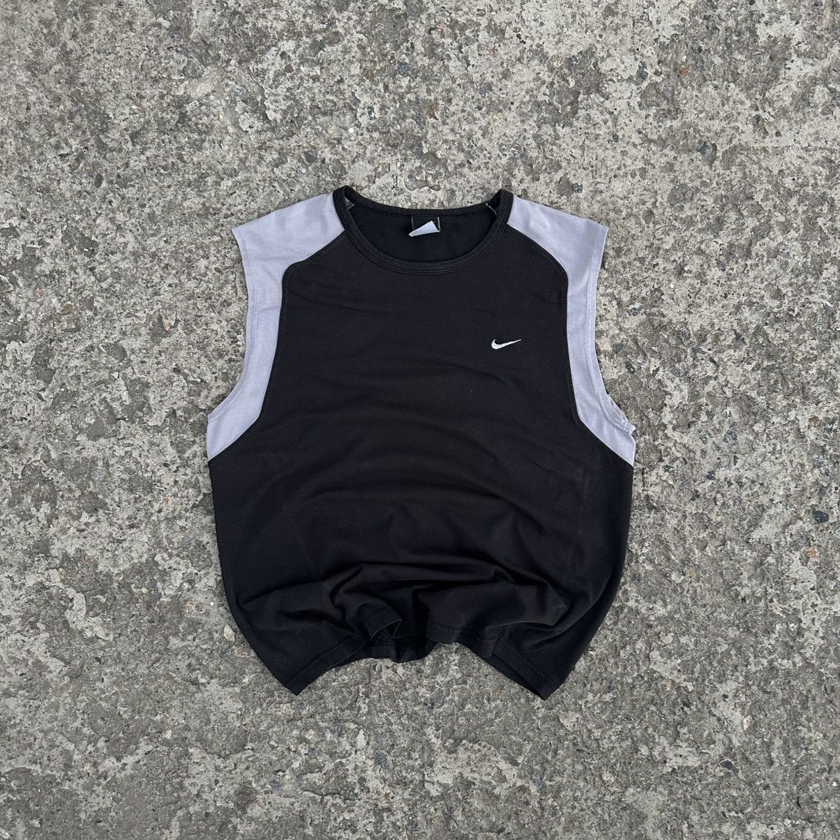 Nike VTG Nike Sleeveless Tank Top Y2K 00s Hype Trend Grunge Size US M / EU 48-50 / 2 - 1 Thumbnail