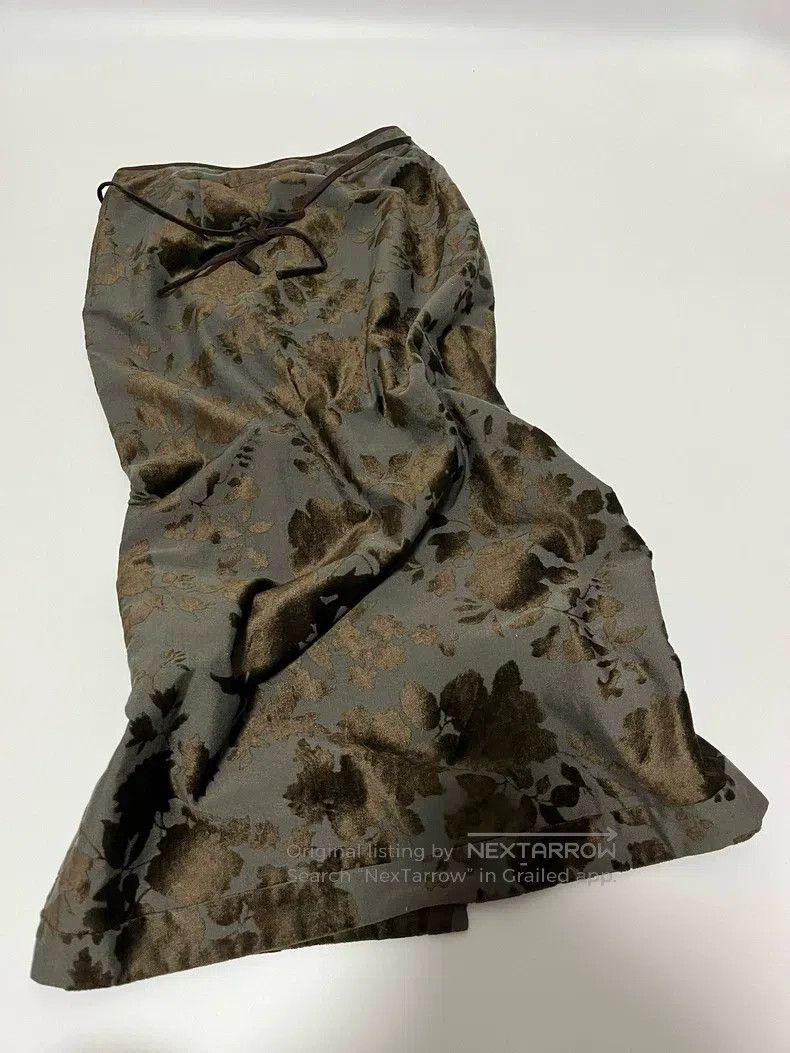 Kenzo Kenzo Velvet Flower Skirt Size 31" - 1 Thumbnail