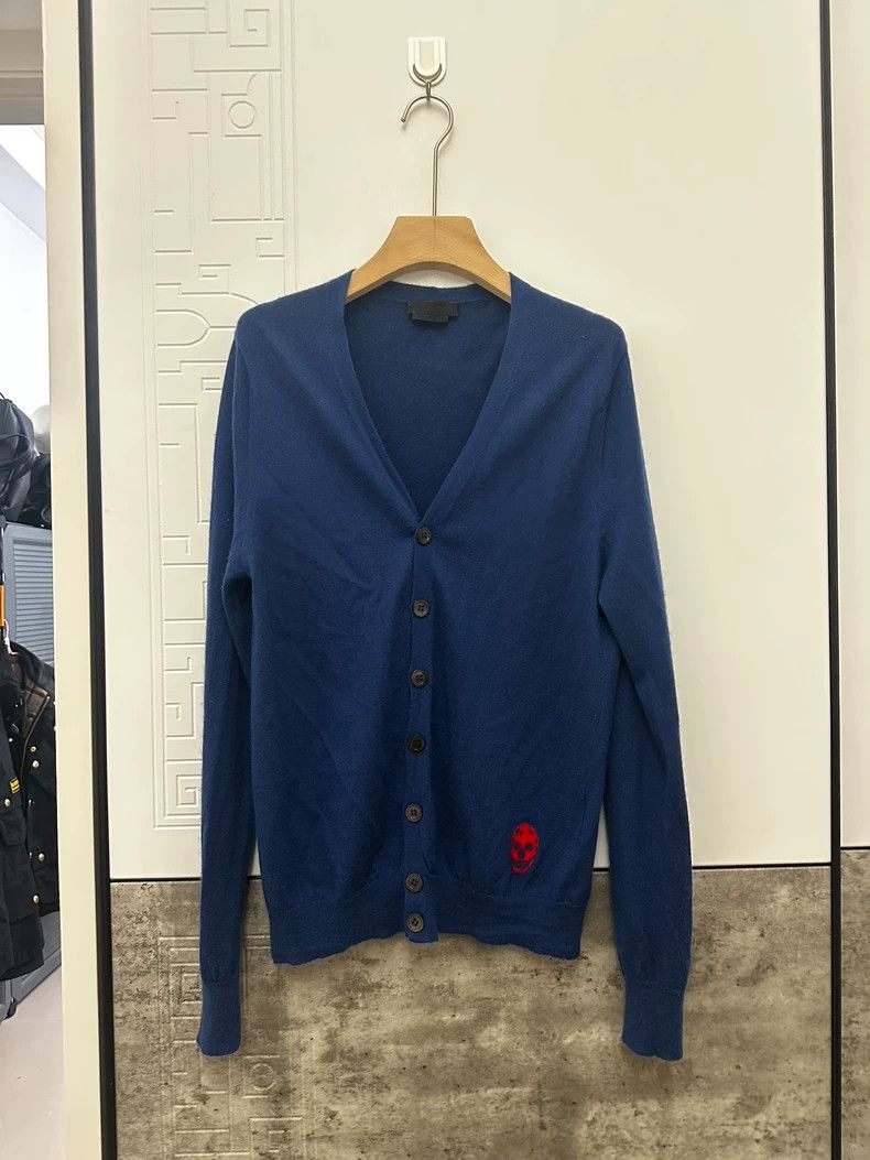 Alexander McQueen Alexander McQUEEN Blue men's cardigan, made of cashmere Size US S / EU 44-46 / 1 - 1 Thumbnail