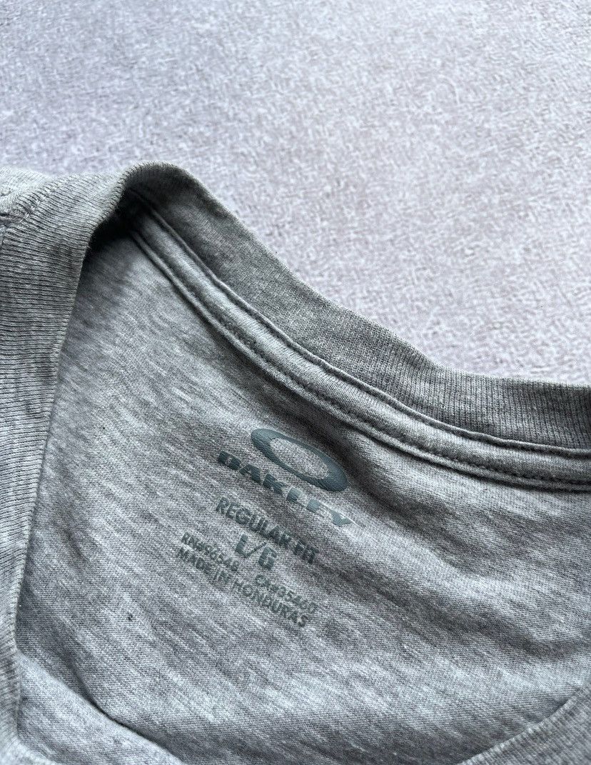 Vintage Oakley Archival Boxy T-shirt L