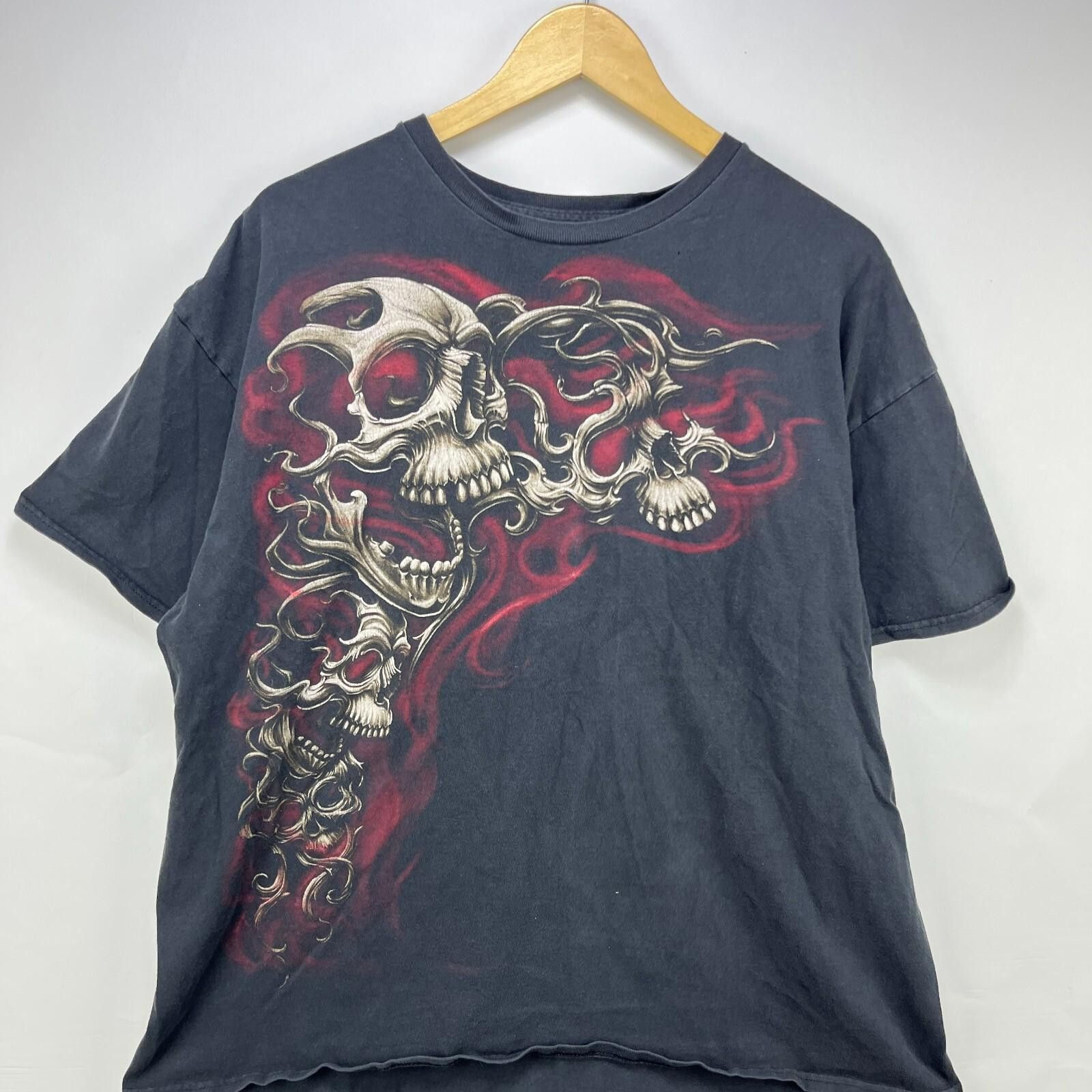 Vintage Vintage Y2K Skull Flames Skater Goth T Shirt XL Size US XL / EU 56 / 4 - 2 Thumbnail