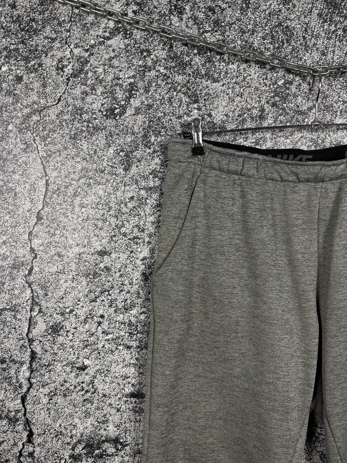 Nike Nike Therma Tracksuit Set Hoodie Joggers Swoosh Logo XL Size US XL / EU 56 / 4 - 15 Thumbnail