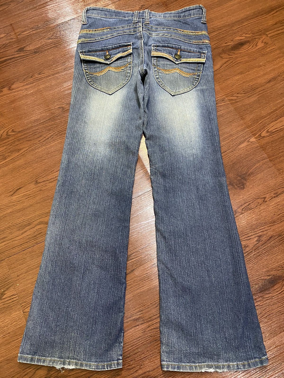 Japanese Brand Vintage Japanese Brands Queen ButtonBlue Wash Flare Jeans Size US 29 - 2 Thumbnail