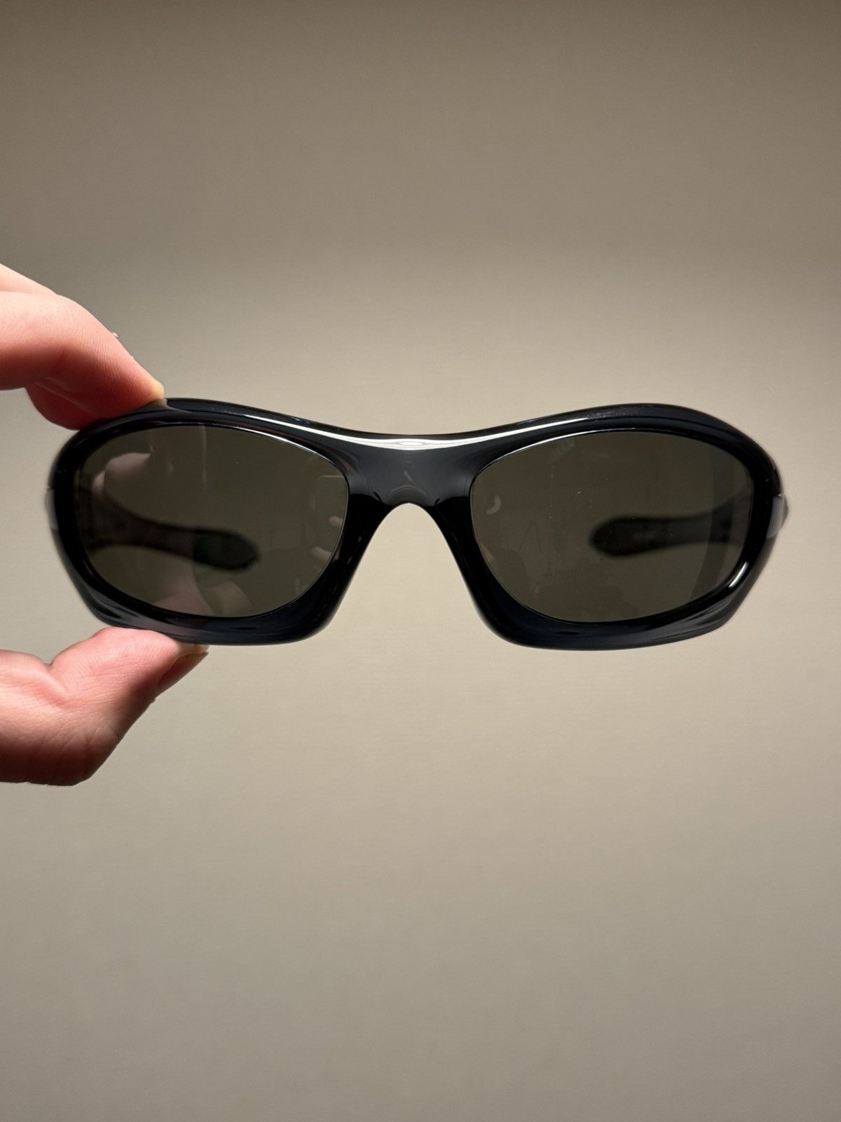 OAKLEY MONSTER DOG BLACK CRYSTAL SUNGLASSES