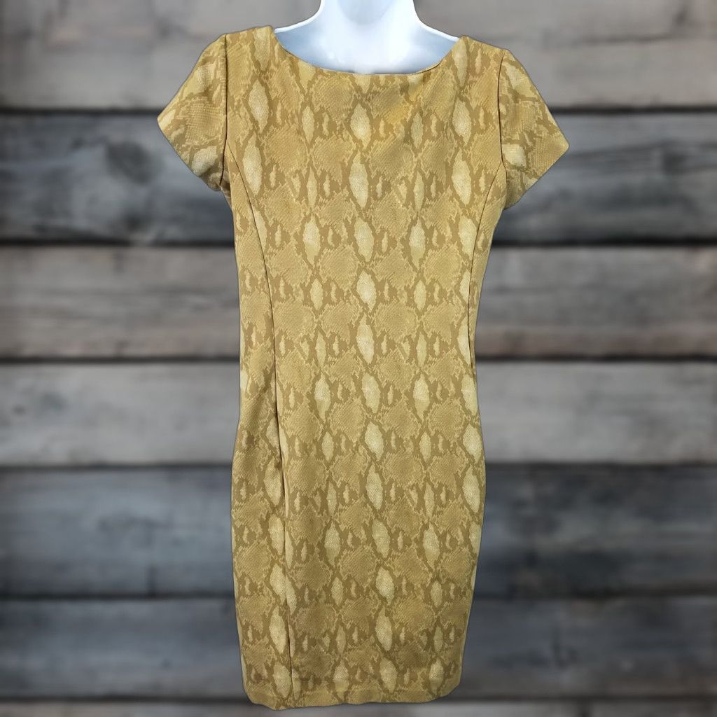 Ralph Lauren VINTAGE Lauren Ralph Lauren Womens Dress Snakeskin Print Tan Short Sleeve Size S Brown Knee Length sheath Mens Girls Womens Size 28" / US 6 / IT 42 - 1 Thumbnail