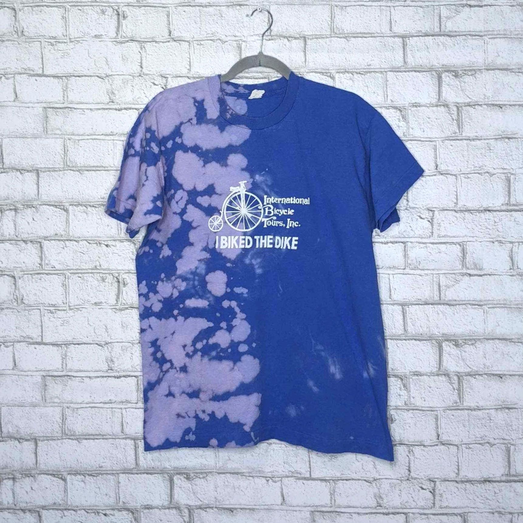 Vintage VINTAGE Bike the Dike Custom Bleach Tie Dye T-shirt Unisex Adults M Blue Bleached Bicycle 90s? Size M / US 6-8 / IT 42-44 - 2 Thumbnail