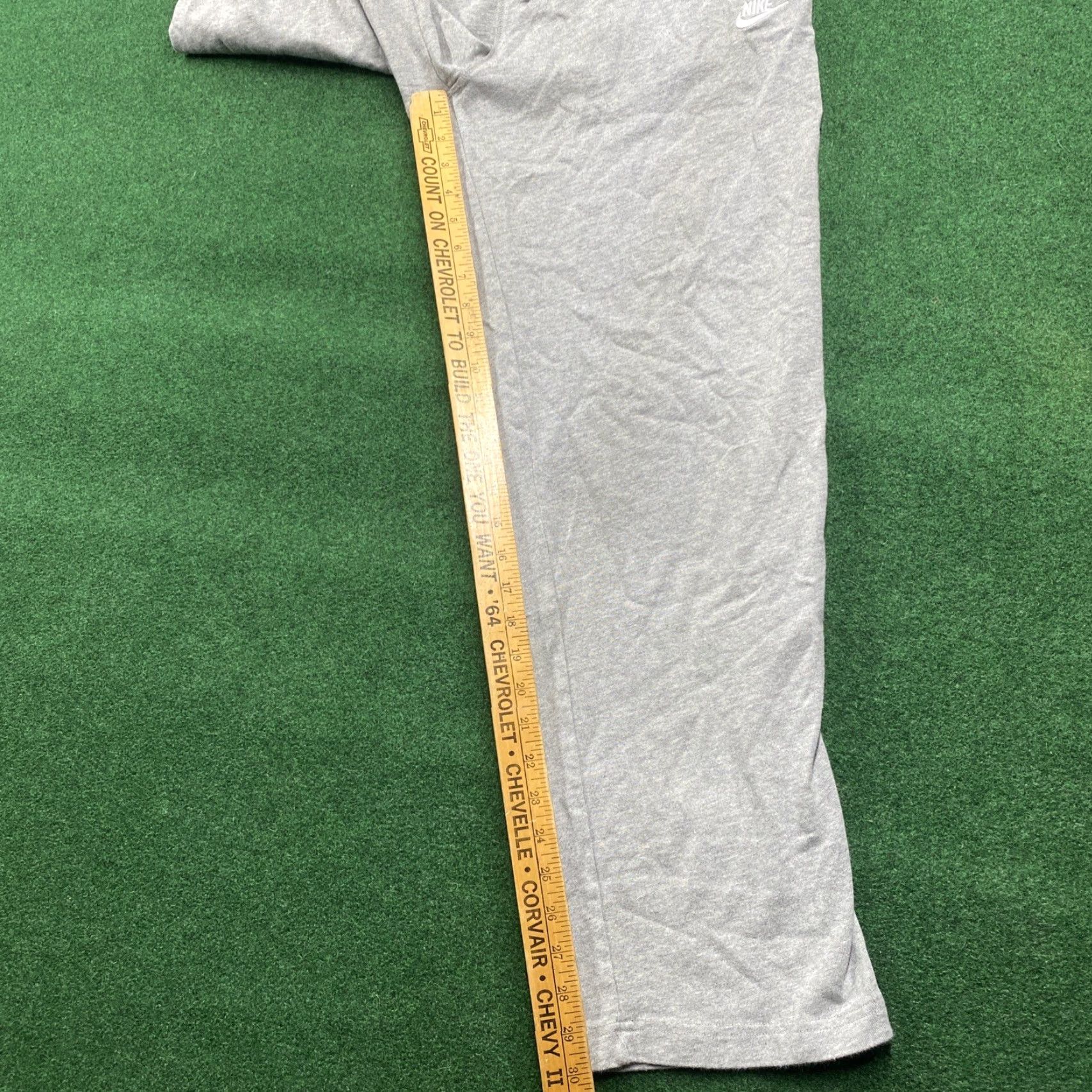 Nike VINTAGE Nike Sweatpants Mens L Gray Y2K Baggy Track Pants Joggers FITS 32x30 Pants Nike Mens Gray 90s Western Classic American USA Baggy Size US 33 - 5 Thumbnail
