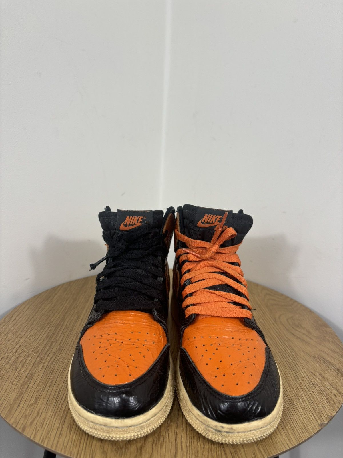 Jordan Brand Air Jordan 1 Retro High OG Shattered Backboard 3.0 Sneakers Size US 6 / EU 39 - 6 Thumbnail