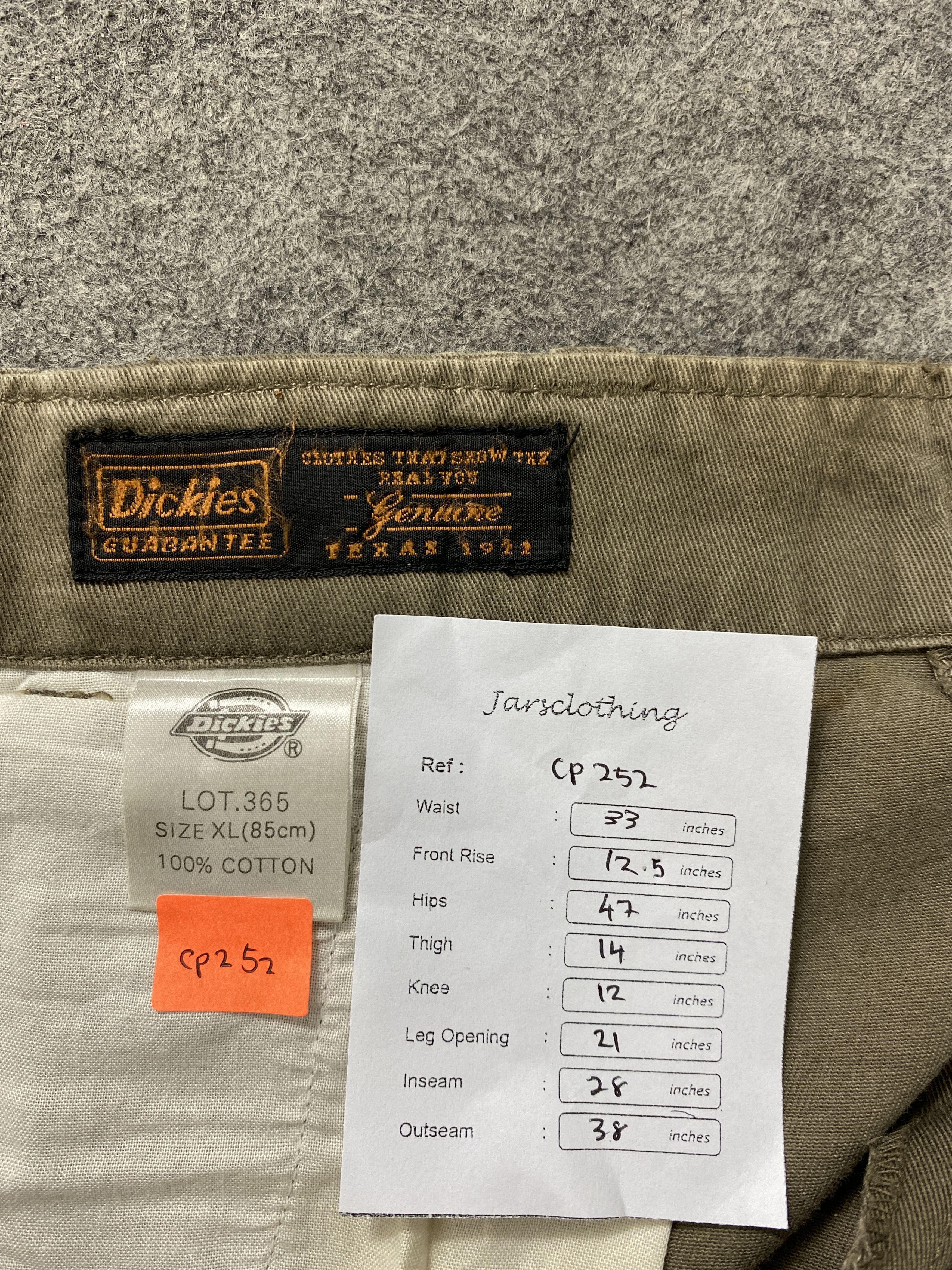 Dickies Vintage Dickies Cargo Sun Faded Baggy Pants 33x28 -CP252 Size US 33 - 8 Thumbnail