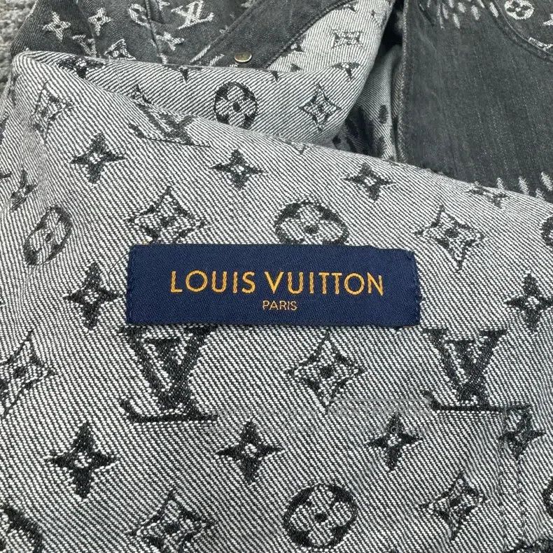 Louis Vuitton Louis Vuitton NIGO Patchwork Denim Jacket Size US M / EU 48-50 / 2 - 3 Thumbnail