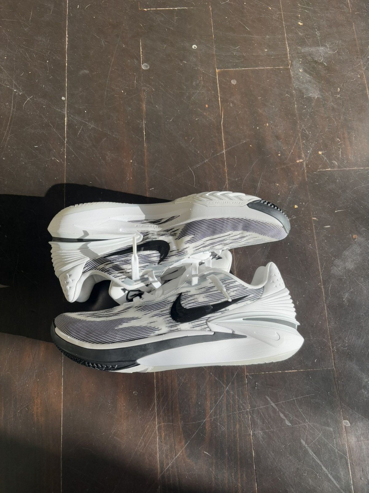 Nike Nike GT Cut 2 Black/White Brand New Size 13 Size US 13 / EU 46 - 2 Thumbnail