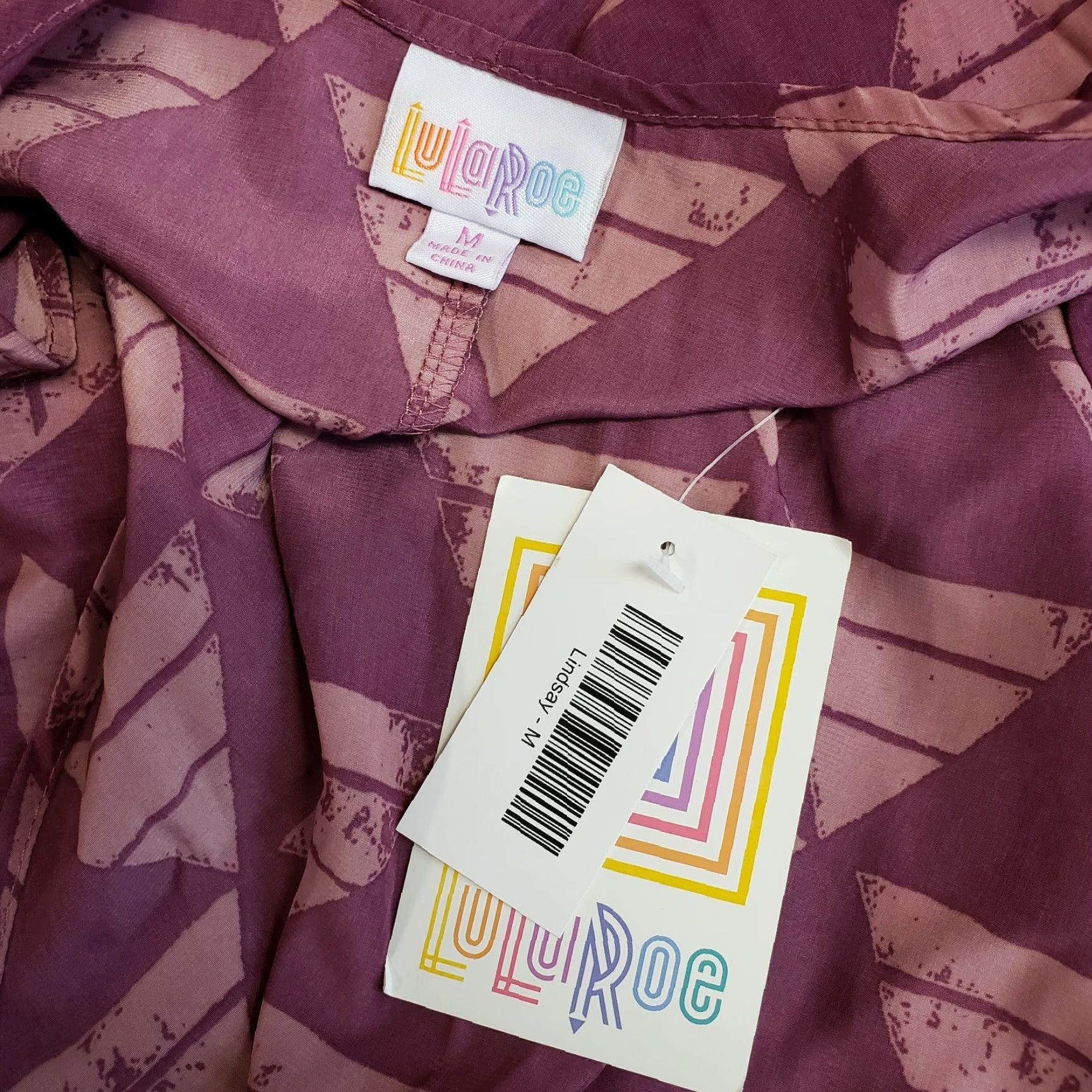 Vintage VINTAGE LuLaRoe Lindsay Blouse Geometric Purple M Womens Size M / US 6-8 / IT 42-44 - 3 Thumbnail