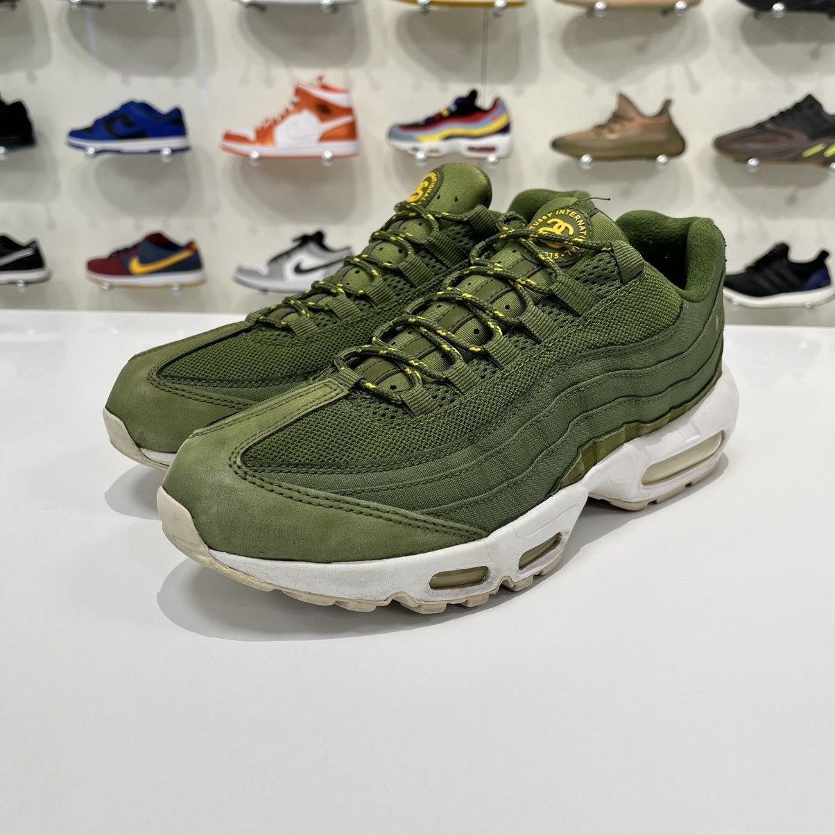 Nike × Stussy Nike Air Max 95 x Stussy Olive Size US 9.5 / EU 42-43 - 2 Thumbnail