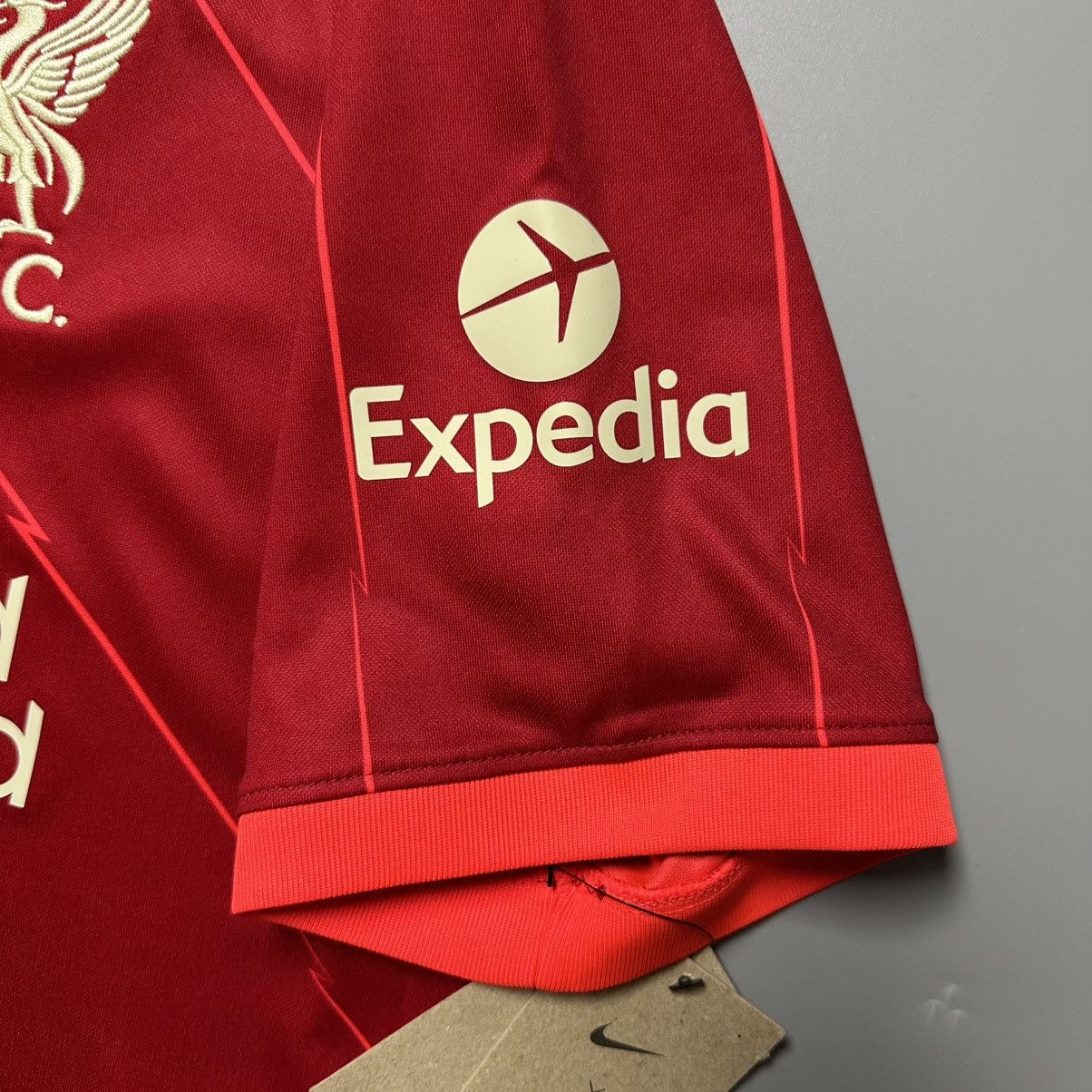 Nike LIVERPOOL NIKE 2021/2022 FOOTBALL HOME JERSEY #3 FABINHO Size US M / EU 48-50 / 2 - 7 Thumbnail