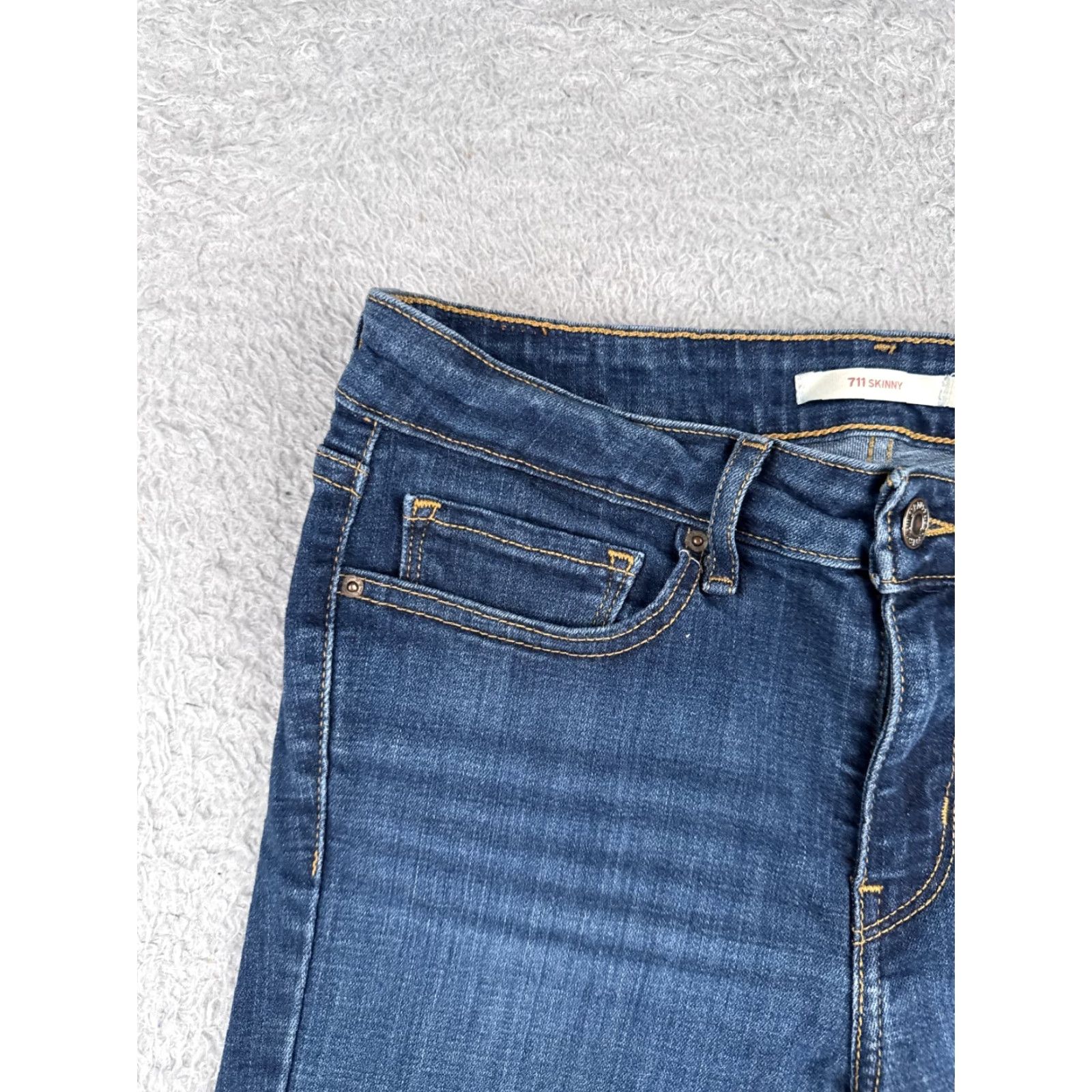 Levi's Levi's Jeans Shorts Women 27 Blue Denim Cut-Off 711 Skinny Cotton Blend Zip 27x6 Short Womens 27 Blue Denim Cut-Off 80s Cross Vintage: No Size 27" / US 4 / IT 40 - 4 Thumbnail