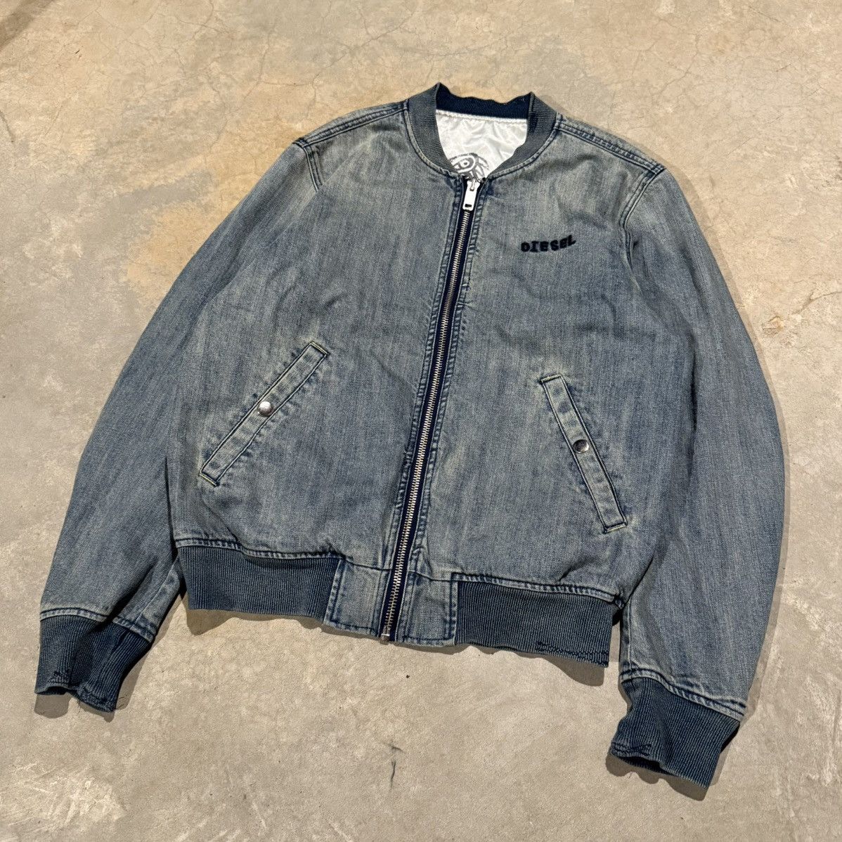 Diesel Vintage Diesel Faded Denim Reversible Bomber Jacket Grunge Size US L / EU 52-54 / 3 - 2 Thumbnail