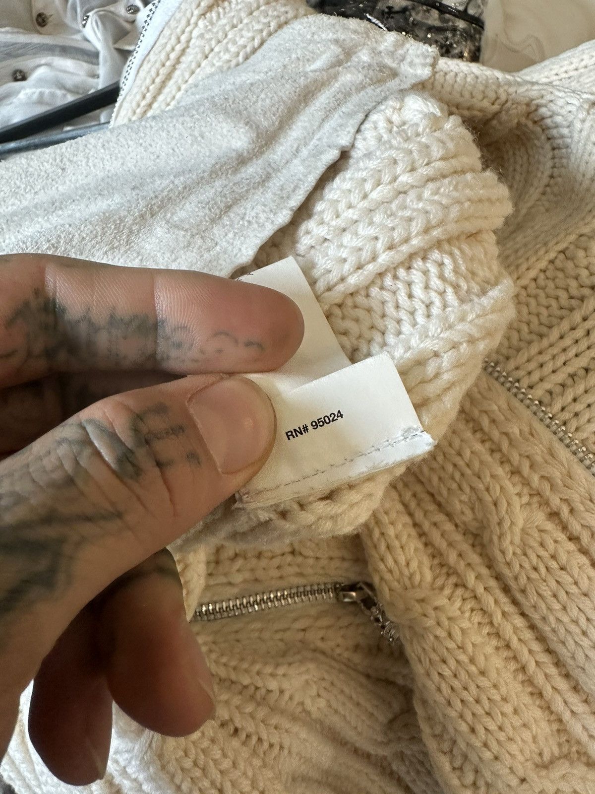 Chrome Hearts CHROME HEARTS 1:1 CROSS SPINE HOODIE WHITE CASHMERE VEST Size US M / EU 48-50 / 2 - 12 Thumbnail