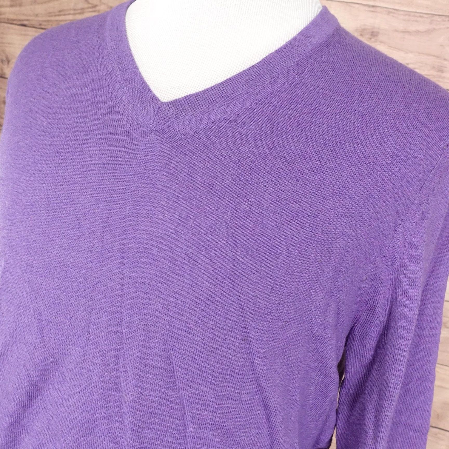 Express VINTAGE? No. The item is Express Mens Large Purple Italian Merino Wool V-Neck Pullover Fine Knit Sweater Size US L / EU 52-54 / 3 - 2 Thumbnail