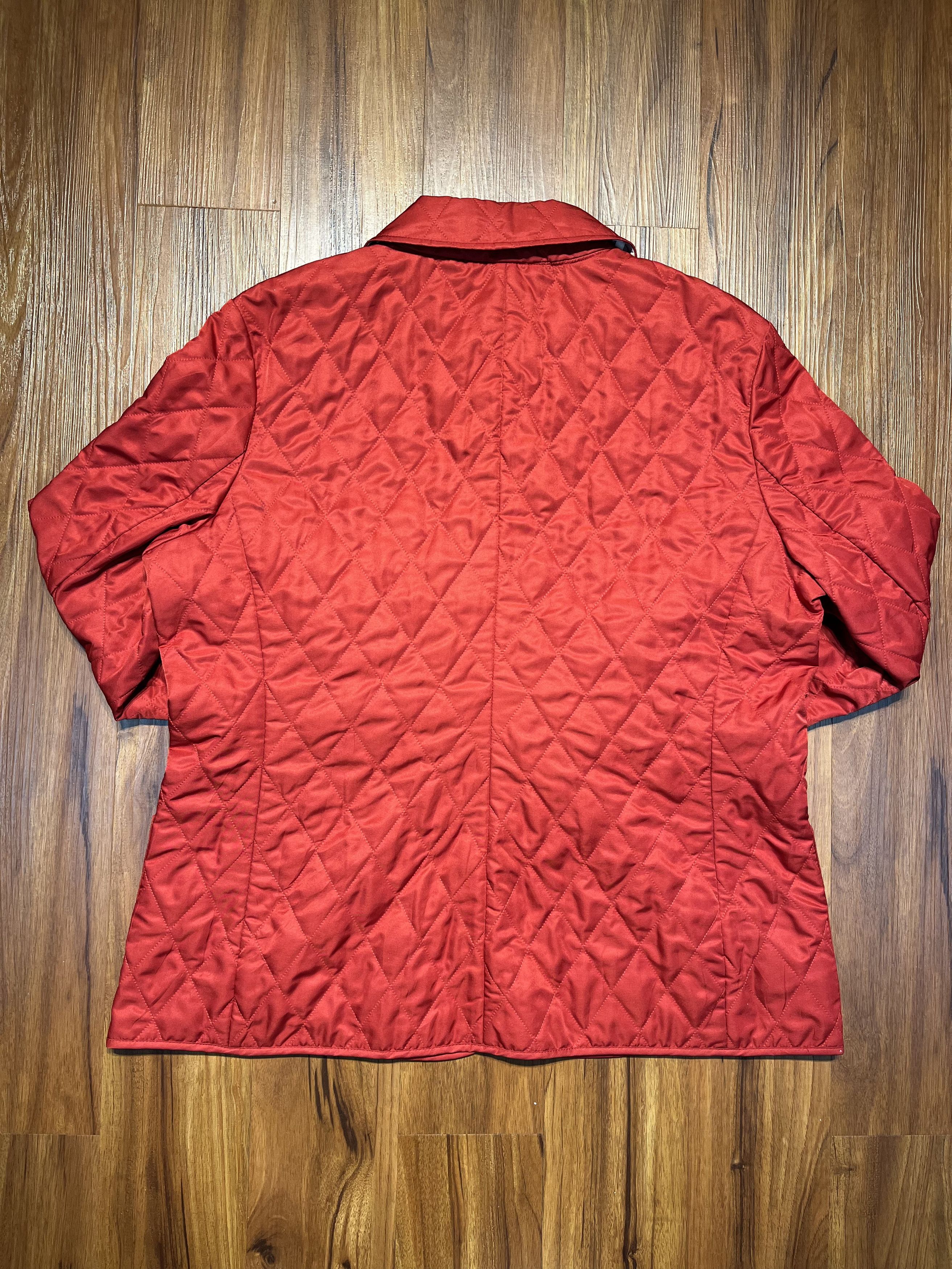 Burberry Burberry Quilted Coat Red Size XL Used Size XL / US 12-14 / IT 48-50 - 2 Thumbnail