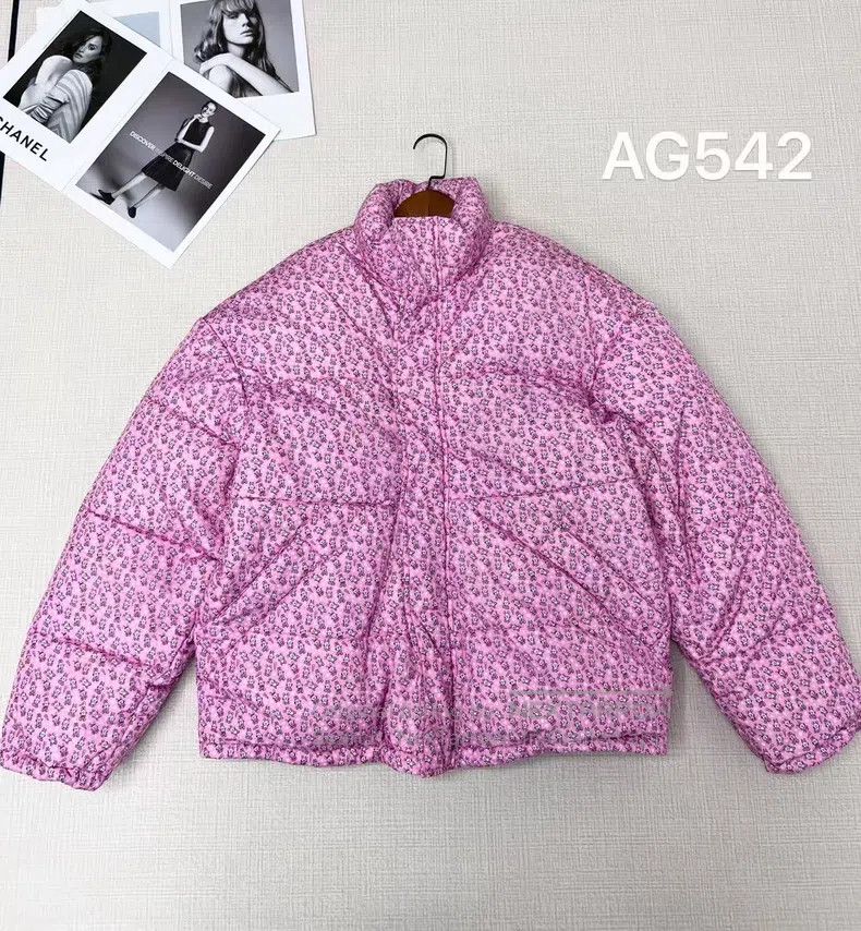 Balenciaga Balenciaga Pink Rabbit Fleece Jacket Size XS / US 0-2 / IT 36-38 - 1 Thumbnail