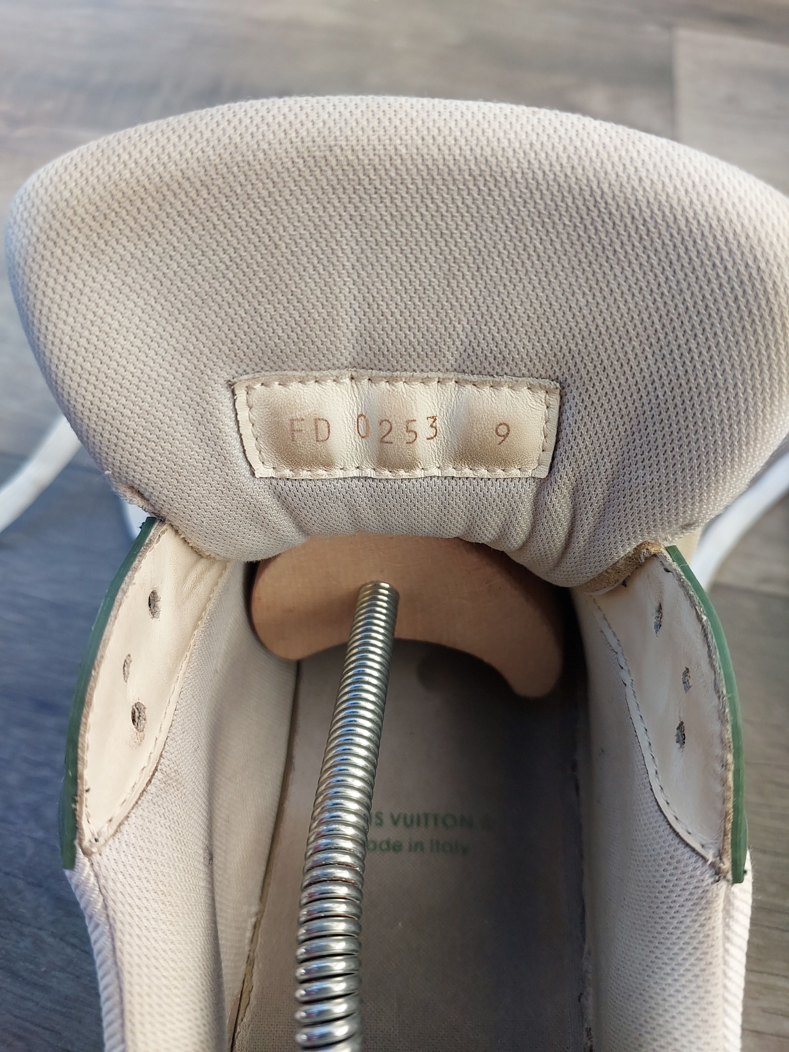 Louis Vuitton Louis Vuitton Green and White Trainer Sneaker -2508 Size US 10 / EU 43 - 17 Thumbnail