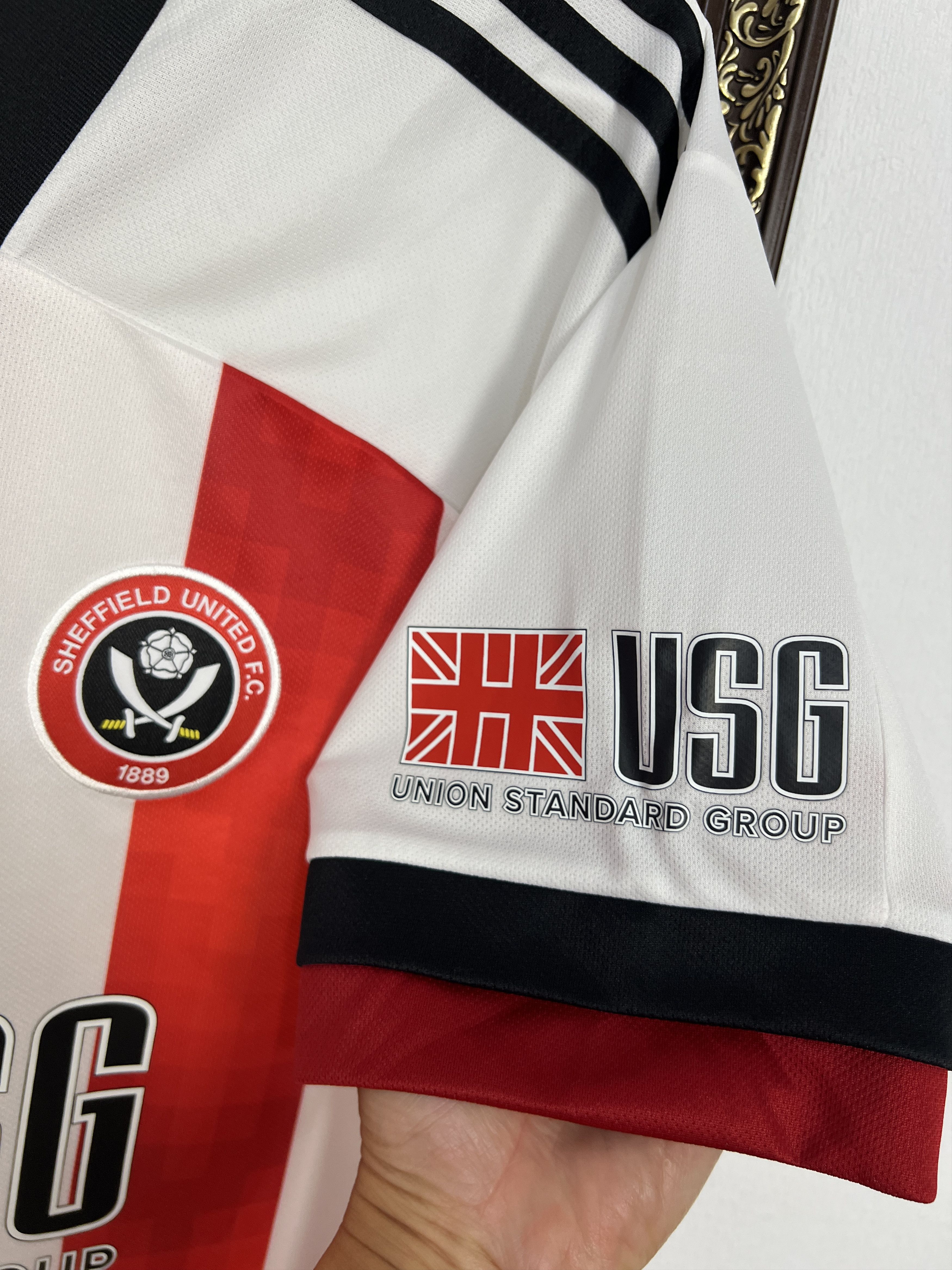 Adidas Sheffield United Home football shirt 2020 Soccer Adidas Size US XL / EU 56 / 4 - 4 Thumbnail