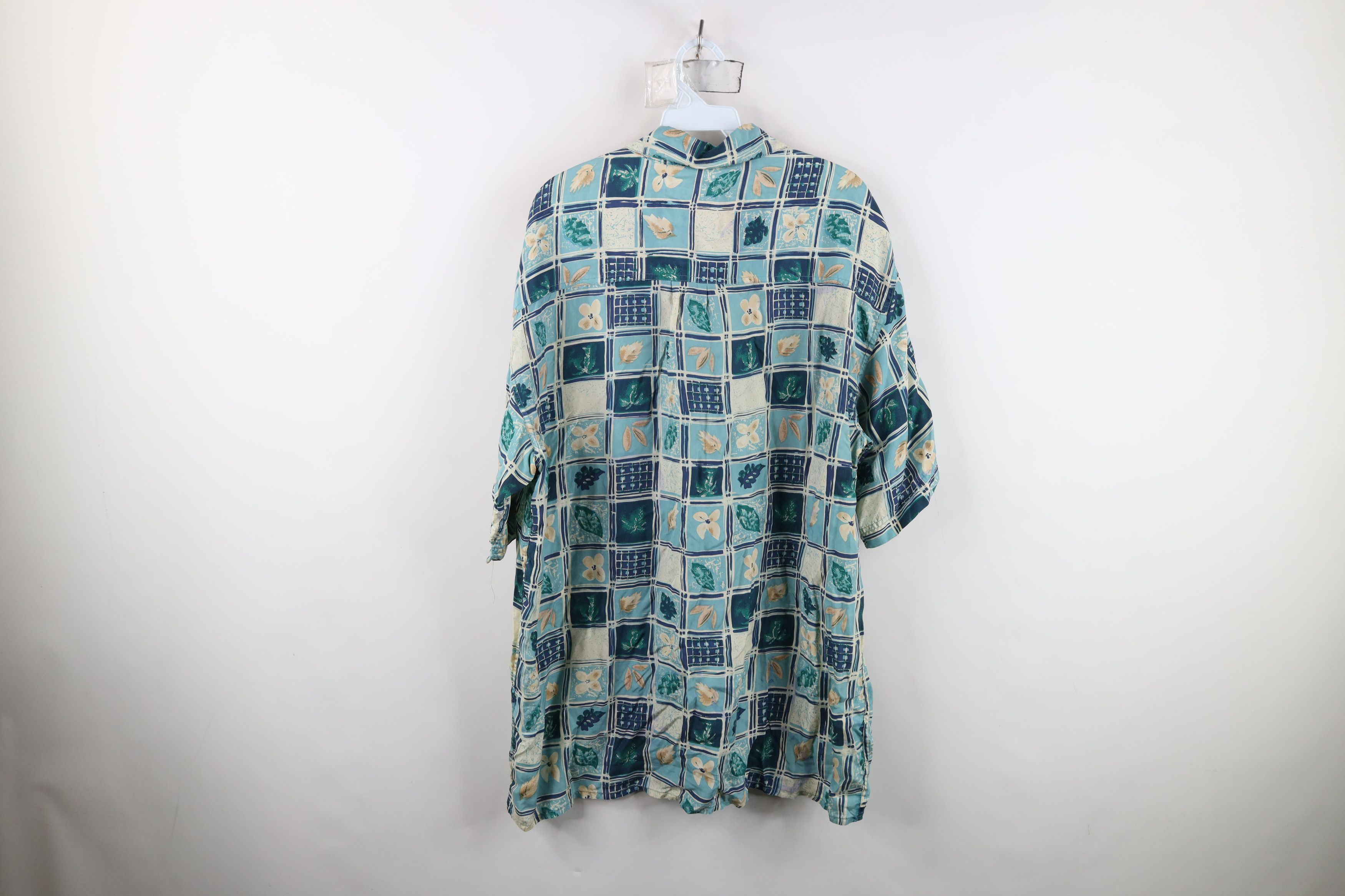 Vintage Vintage 90s Streetwear Leaf Baggy Short Sleeve Button Shirt Size US XL / EU 56 / 4 - 13 Thumbnail