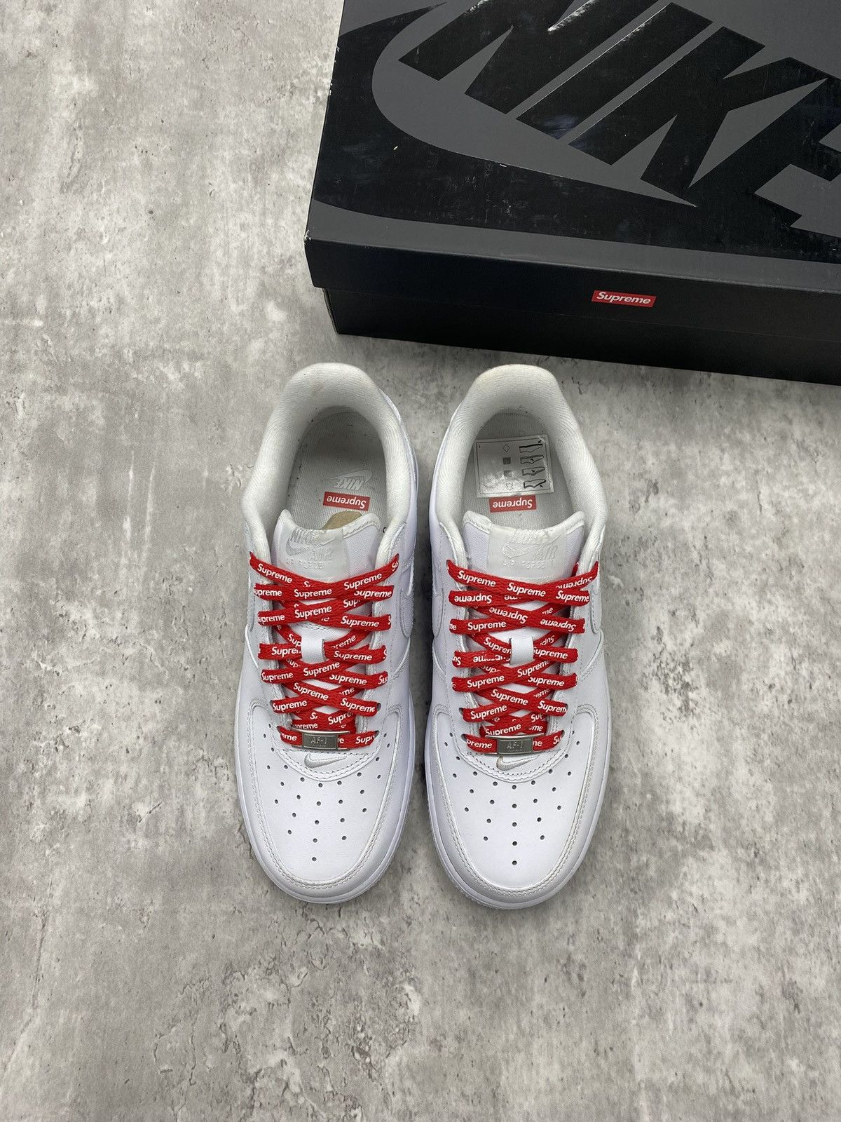 Nike × Supreme Size 7M - Nike Air Force 1 Supreme “White” Size US 7 / EU 40 - 3 Thumbnail