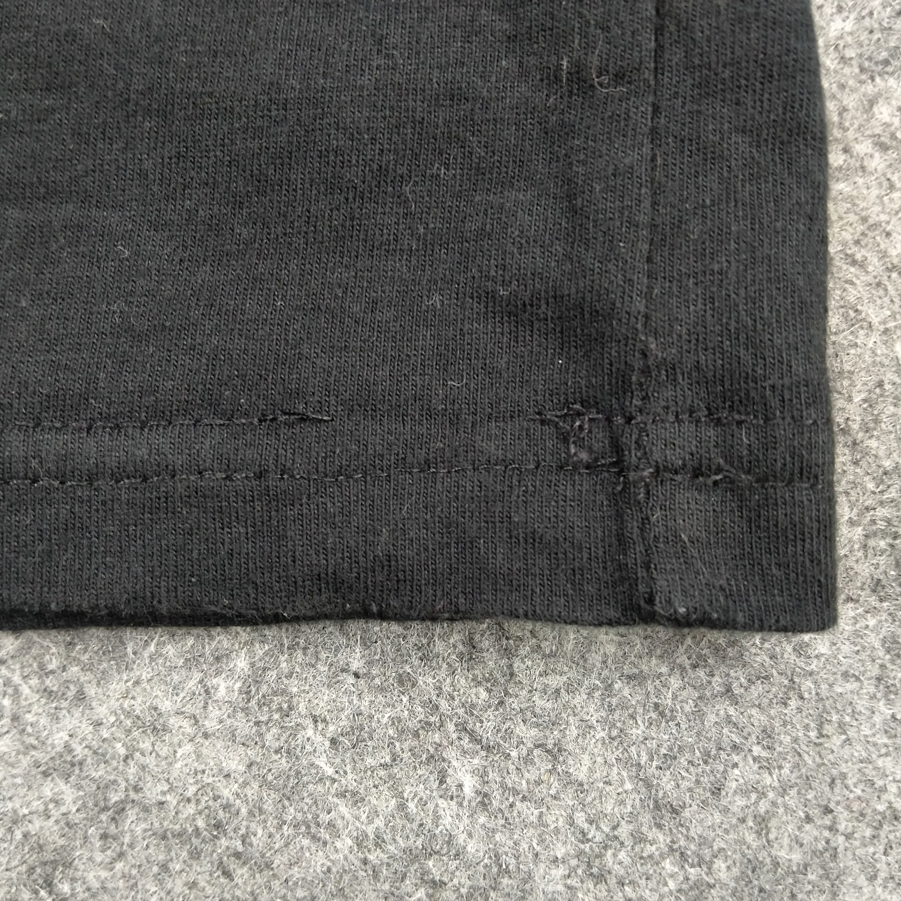 Japanese Brand Vintage Japanese Brand Noble Product Large Tshirt - G068 Size US L / EU 52-54 / 3 - 6 Thumbnail