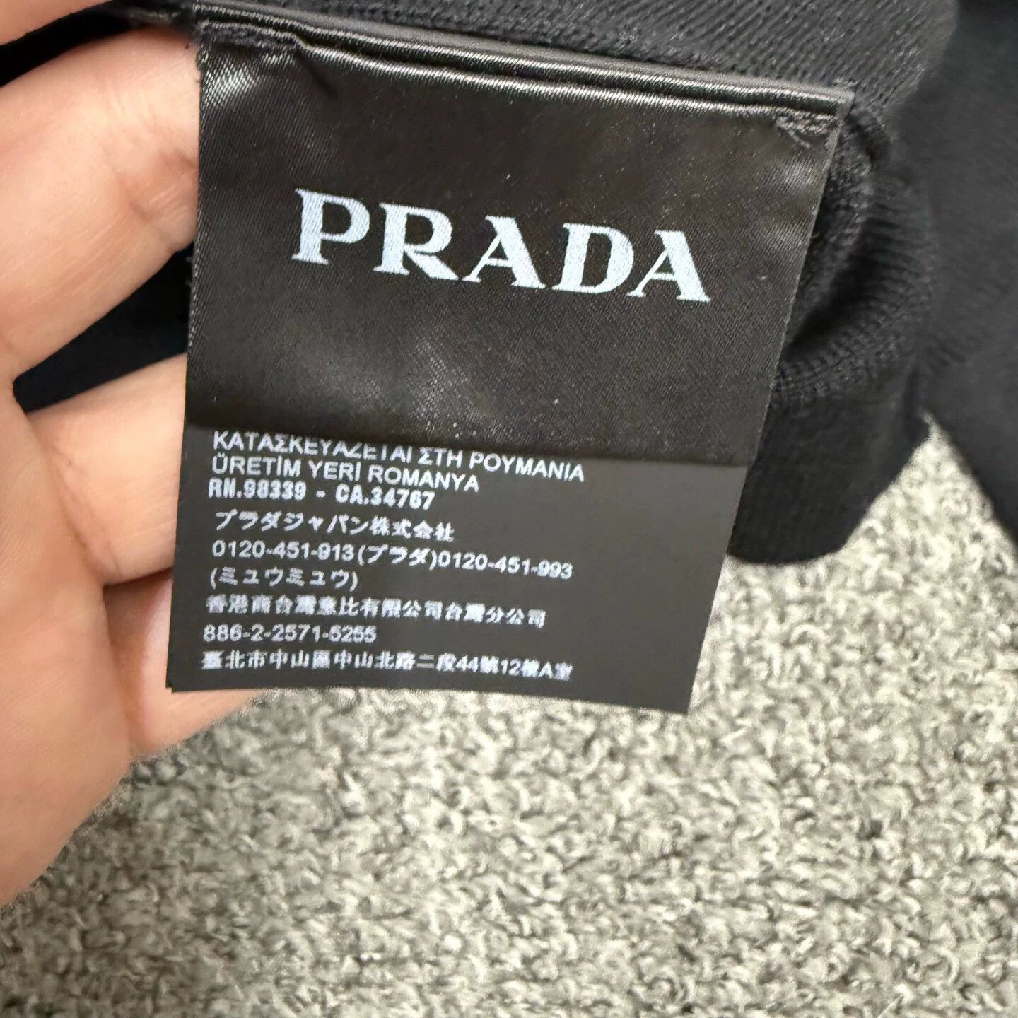 Prada Prada black wool knit long sleeve Polo 48 Size US M / EU 48-50 / 2 - 4 Thumbnail
