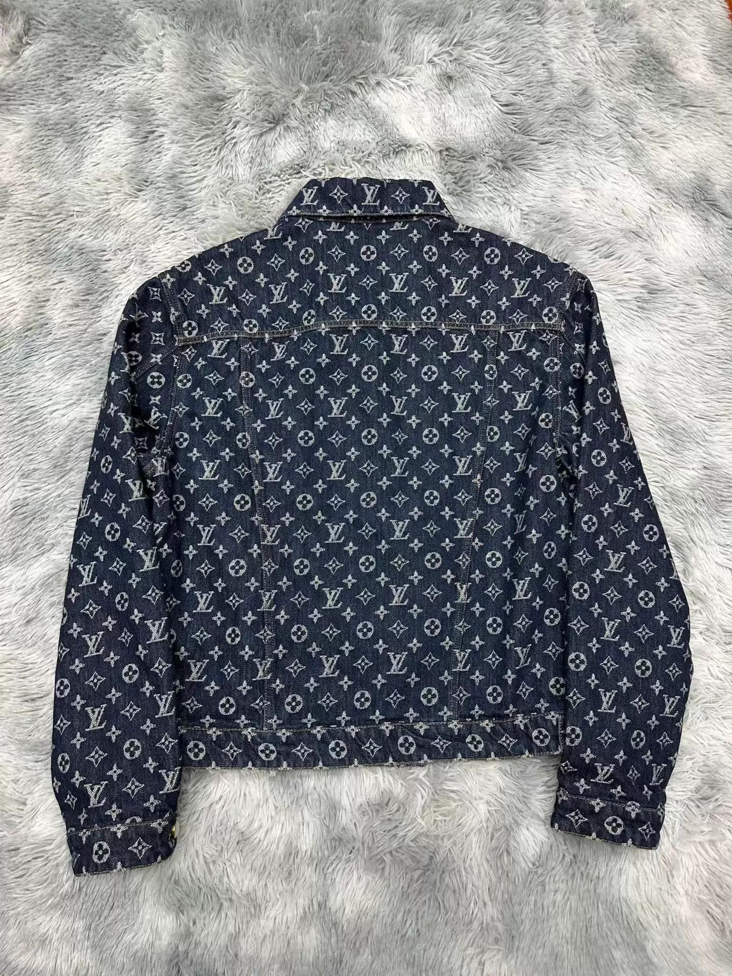 Louis Vuitton LV x Timberland Monogram All Over Print Denim Jacket Size US L / EU 52-54 / 3 - 2 Thumbnail