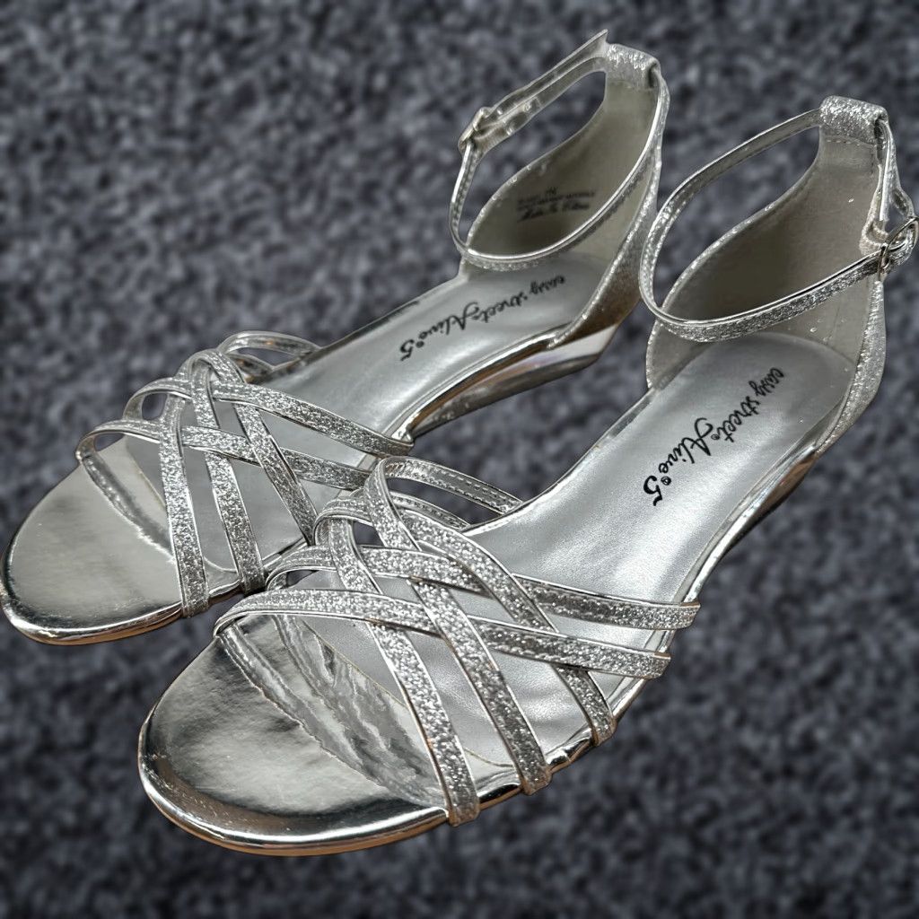Vintage Easy Street Alive 5 30-8457 Ankle Strap Sandals Silver Open Toe Women's Size 7N Size US 7 / IT 37 - 1 Thumbnail