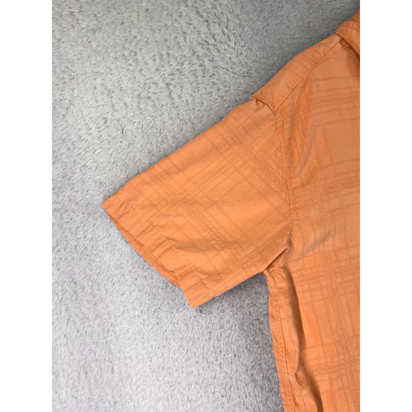 Tommy Bahama Tommy Bahama Shirt Men Large Orange Geometric Hawaiian Silk Button-Up Short Sleeve Shirt Crew Neck Collared Resort Beach Size US L / EU 52-54 / 3 - 3 Thumbnail